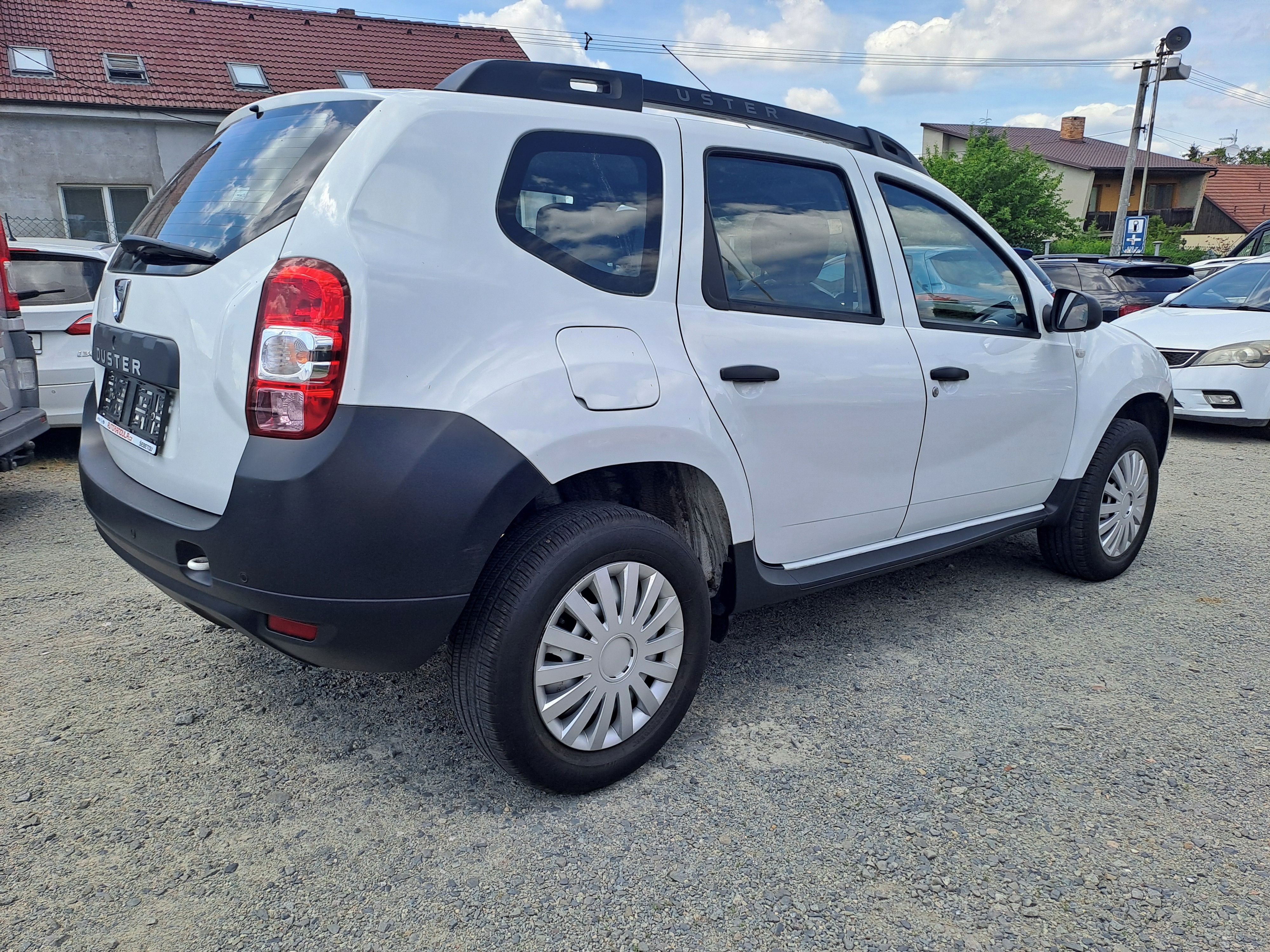 Dacia Duster, 1,6SCE 84KW,1.MAJ,S.KNIHA - fotka 6