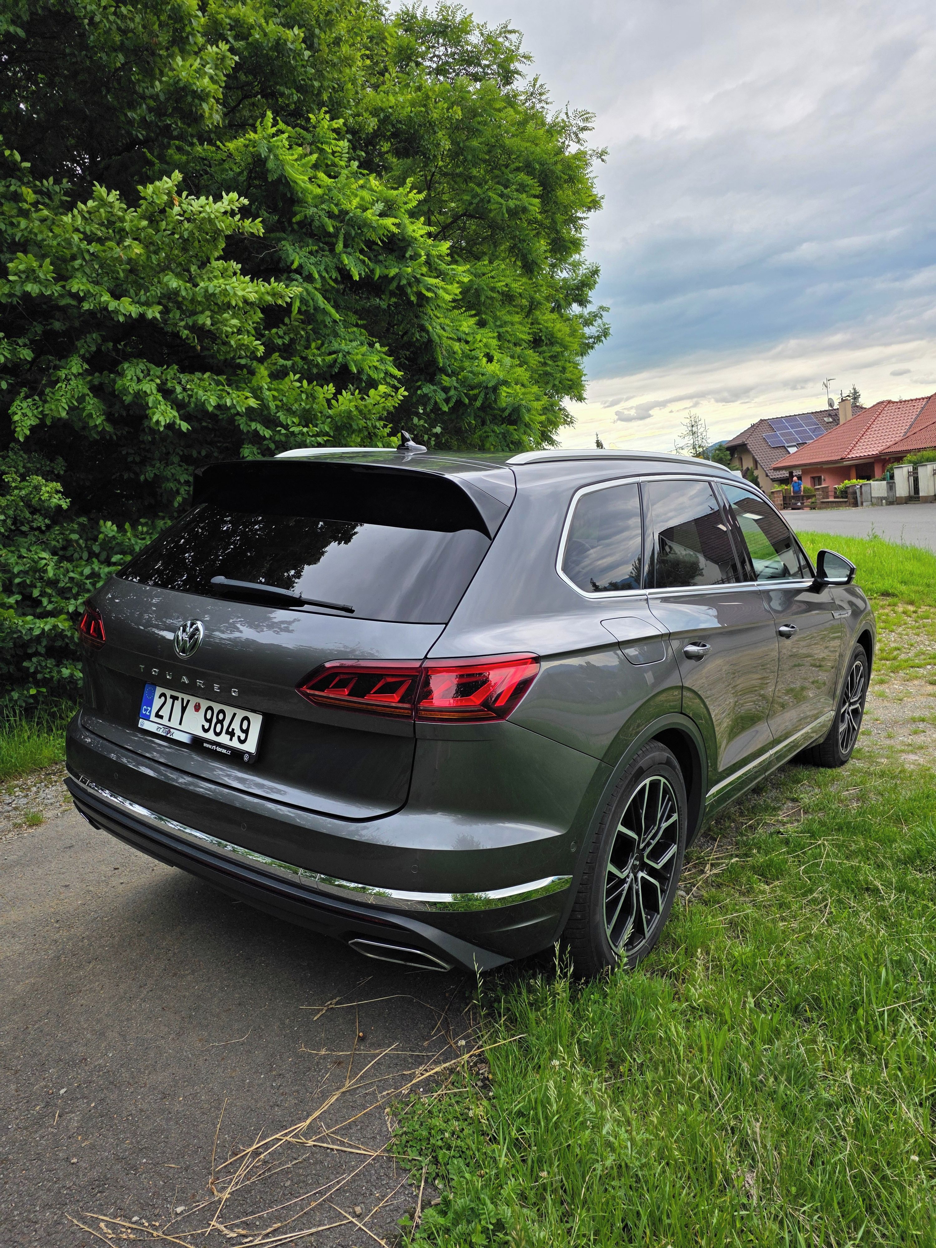 Volkswagen Touareg, 3.0 Tdi 210kw 4x4 Atmosphere - fotka 3