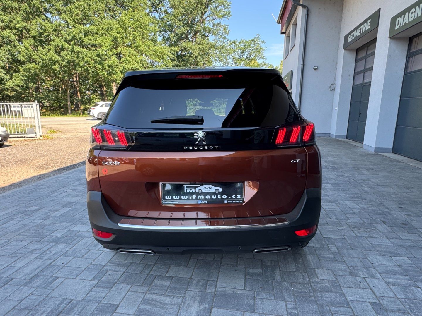 Peugeot 5008, 1.5 HDi GT EAT8 - fotka 6