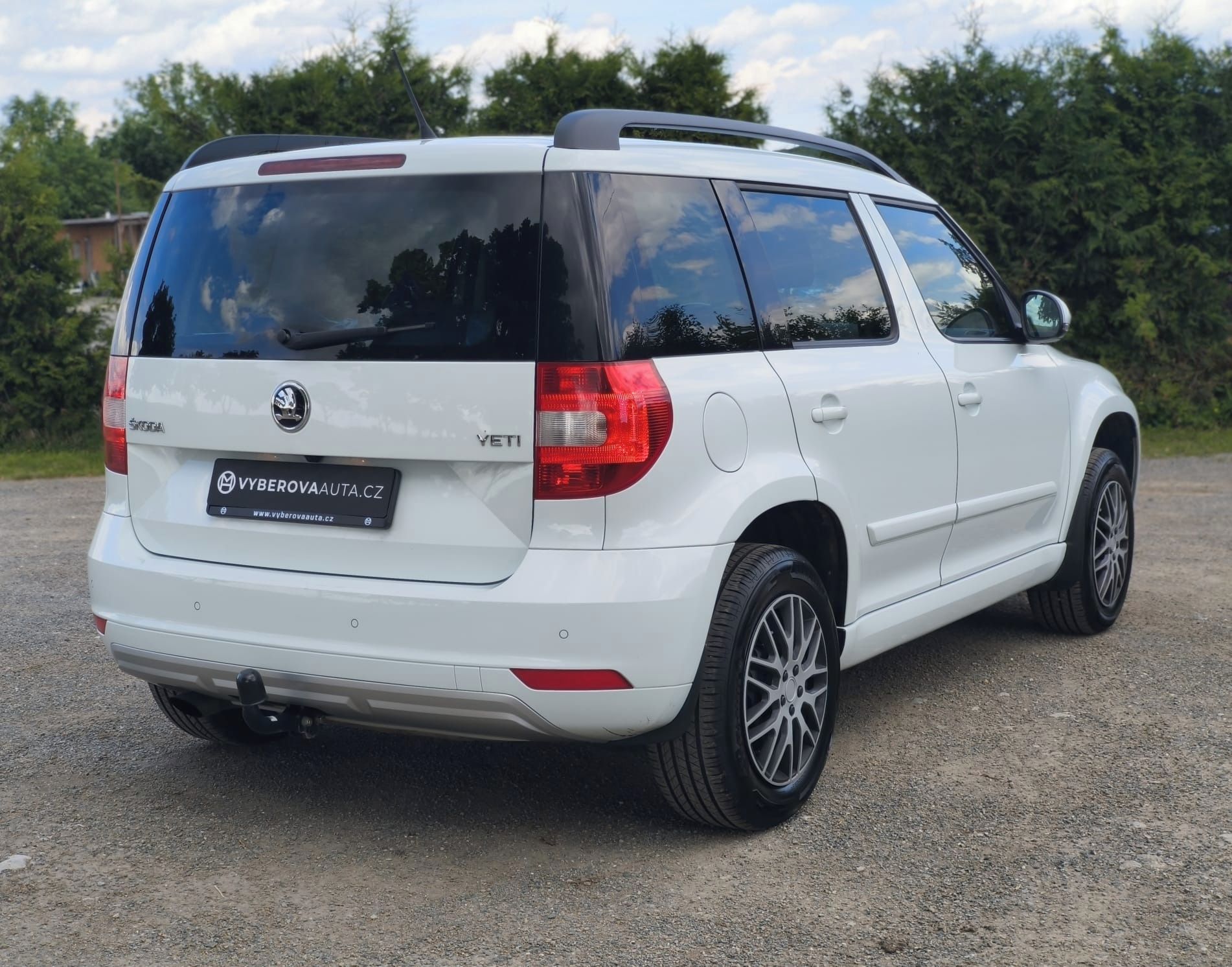 Škoda Yeti, 1.2 TSI 81kW/DSG/ Výhřev/Tažné - fotka 4
