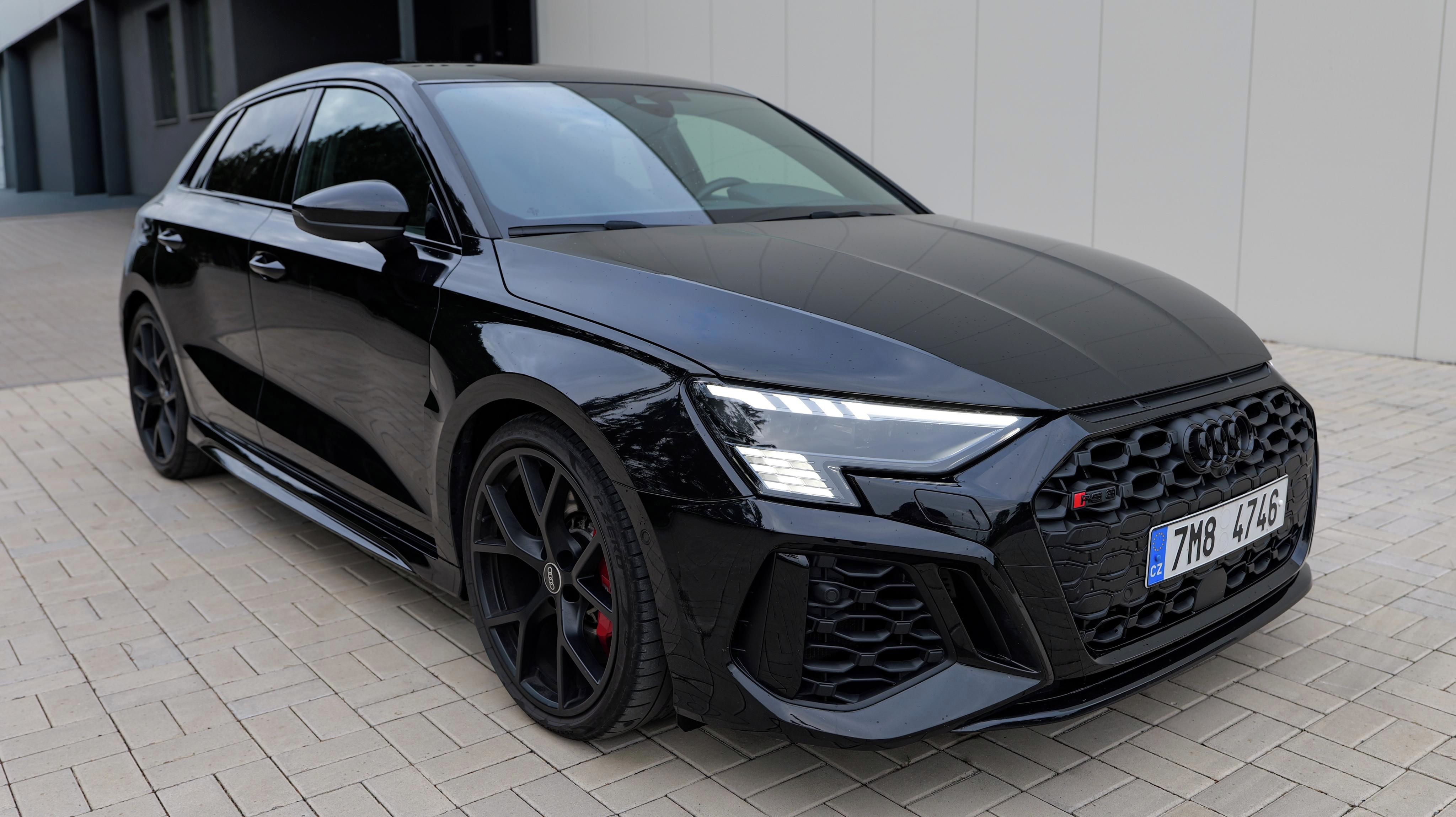Audi RS3, 2.5 TFSI - originální stav