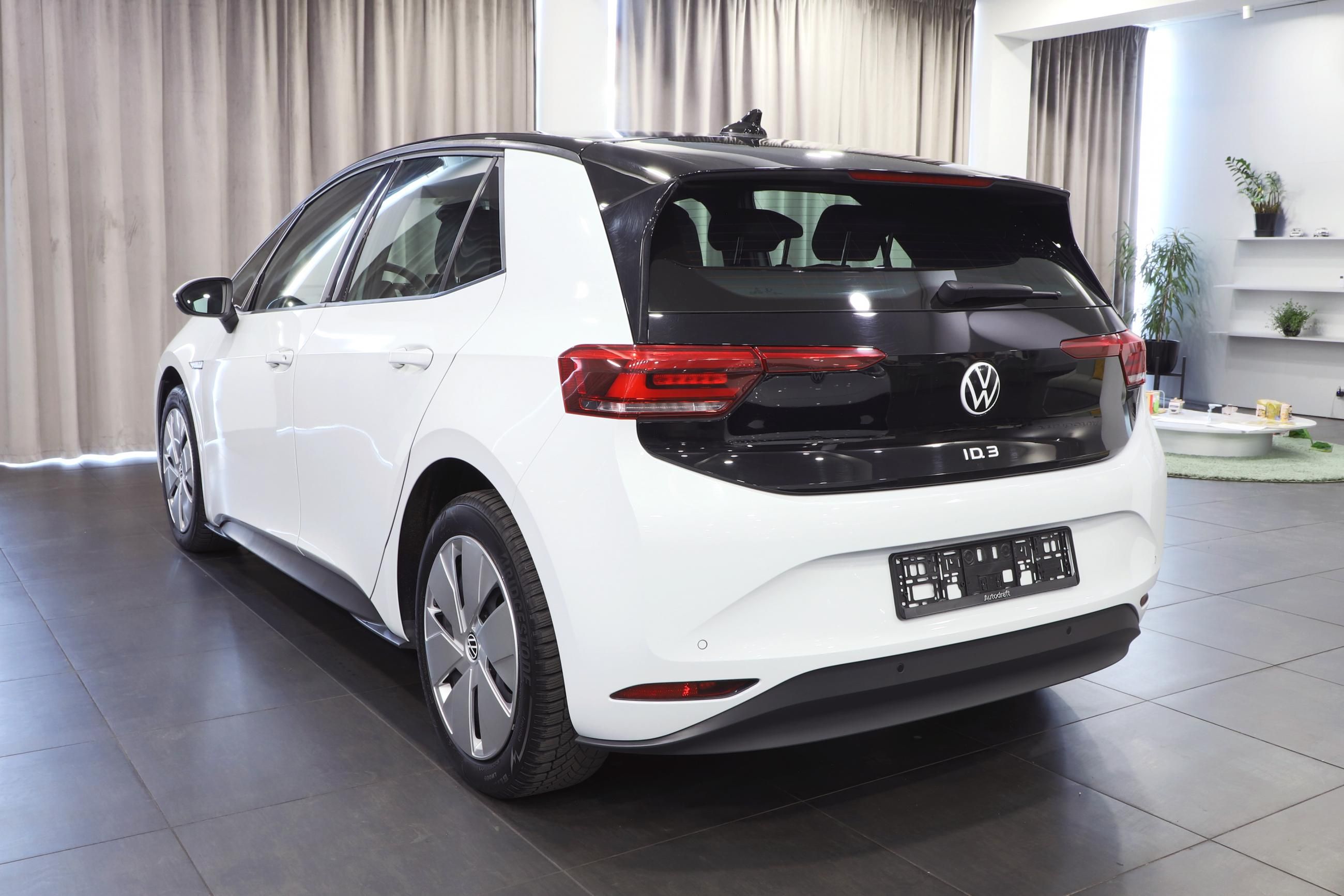 Volkswagen ID.3, ID.3 Pro 150kW / 2x sada 18'' - fotka 5