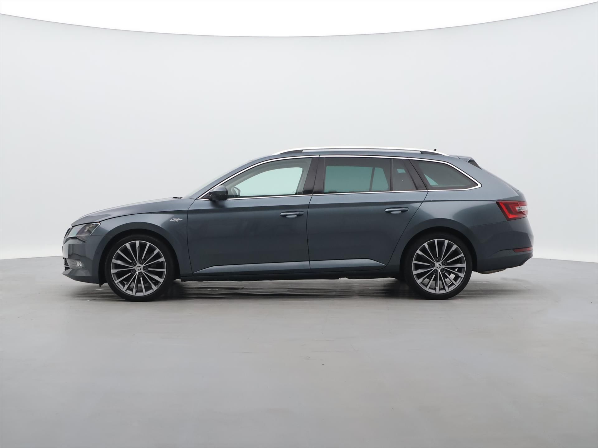 Škoda Superb, 2,0 TDI 110kW 4x4 CZ L&K - fotka 4