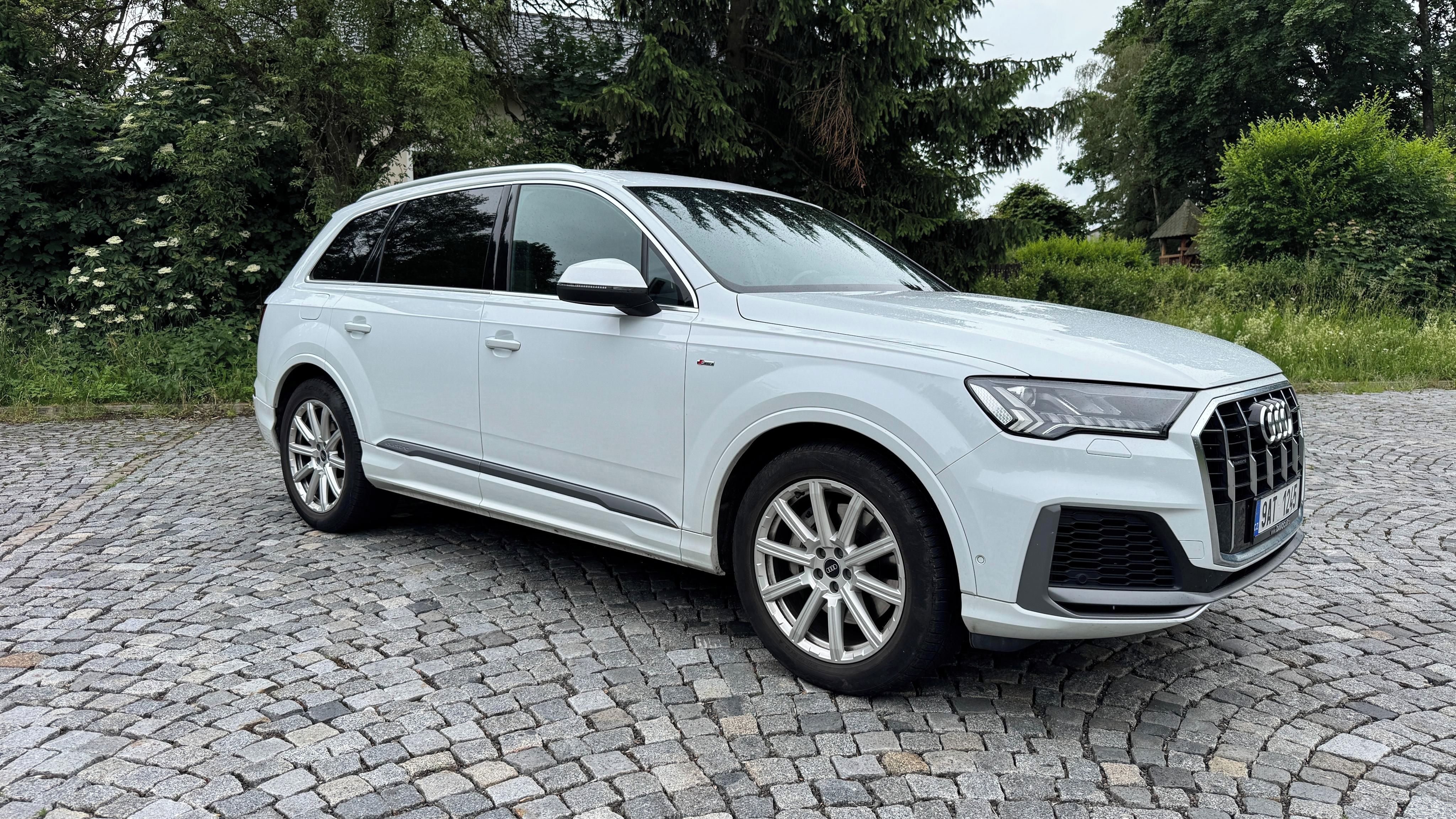 Audi Q7, 3.0 TFSi S Line - fotka 2