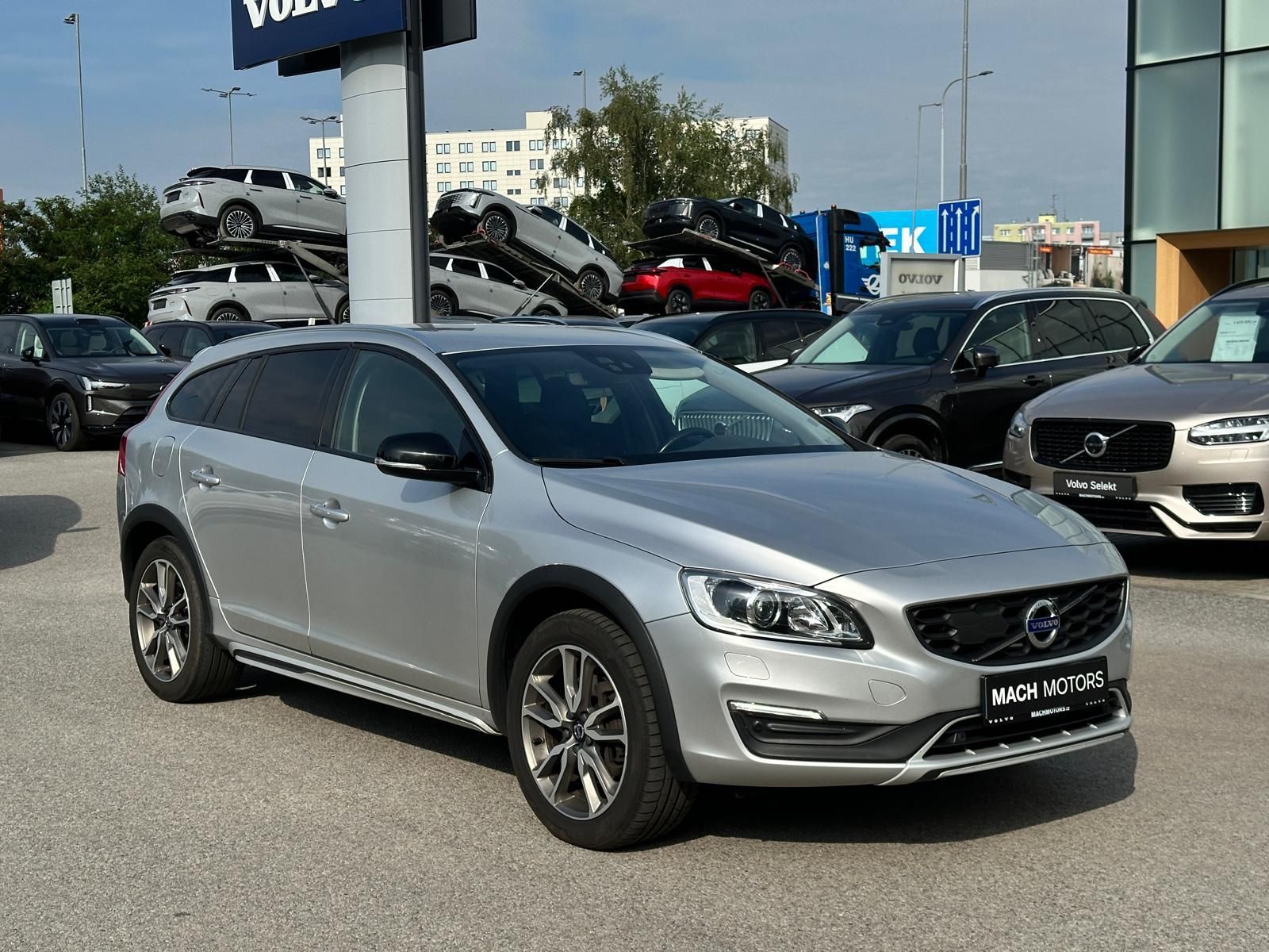 Volvo V60, D4 AWD Cross Country TZ DPH - fotka 2