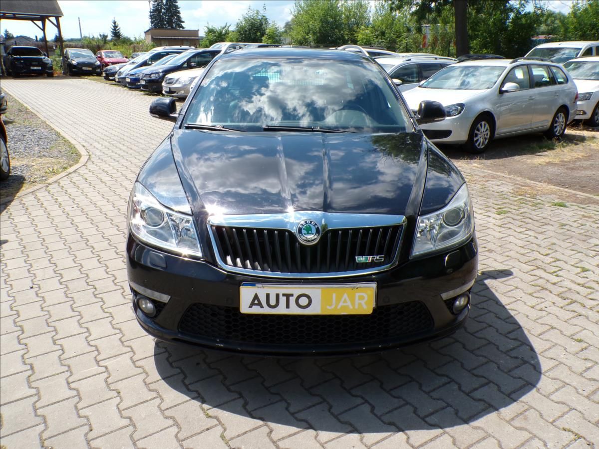 Škoda Octavia, 2,0 TSI RS 147 kW  TAŽ.ZAŘ. - fotka 2