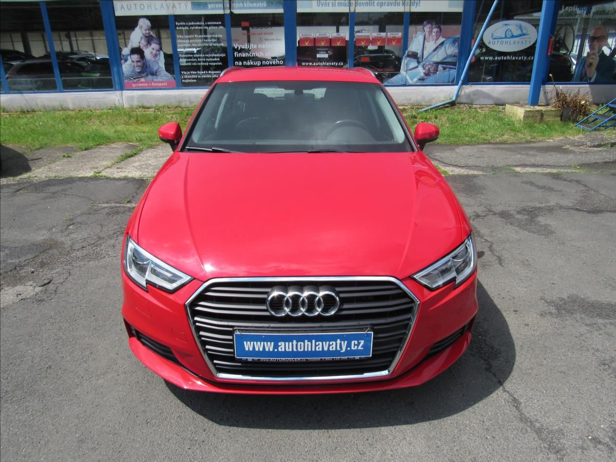 Audi A3, 1,6 TDI 81kW Sportback Automat - fotka 2