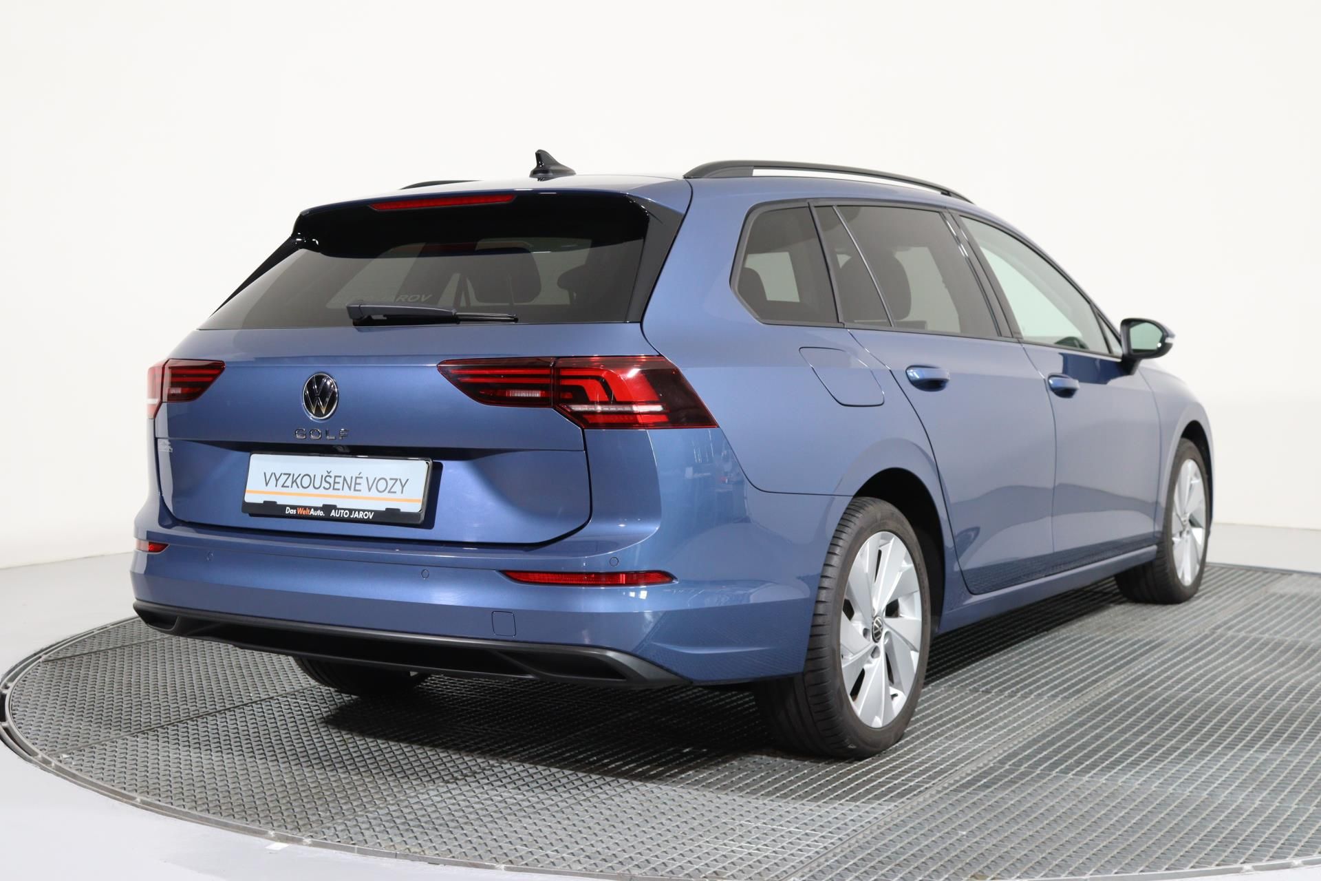 Volkswagen Golf Variant, LIFE 2,0 TDI DSG/ TAŽNÉ Z.,LED - fotka 2