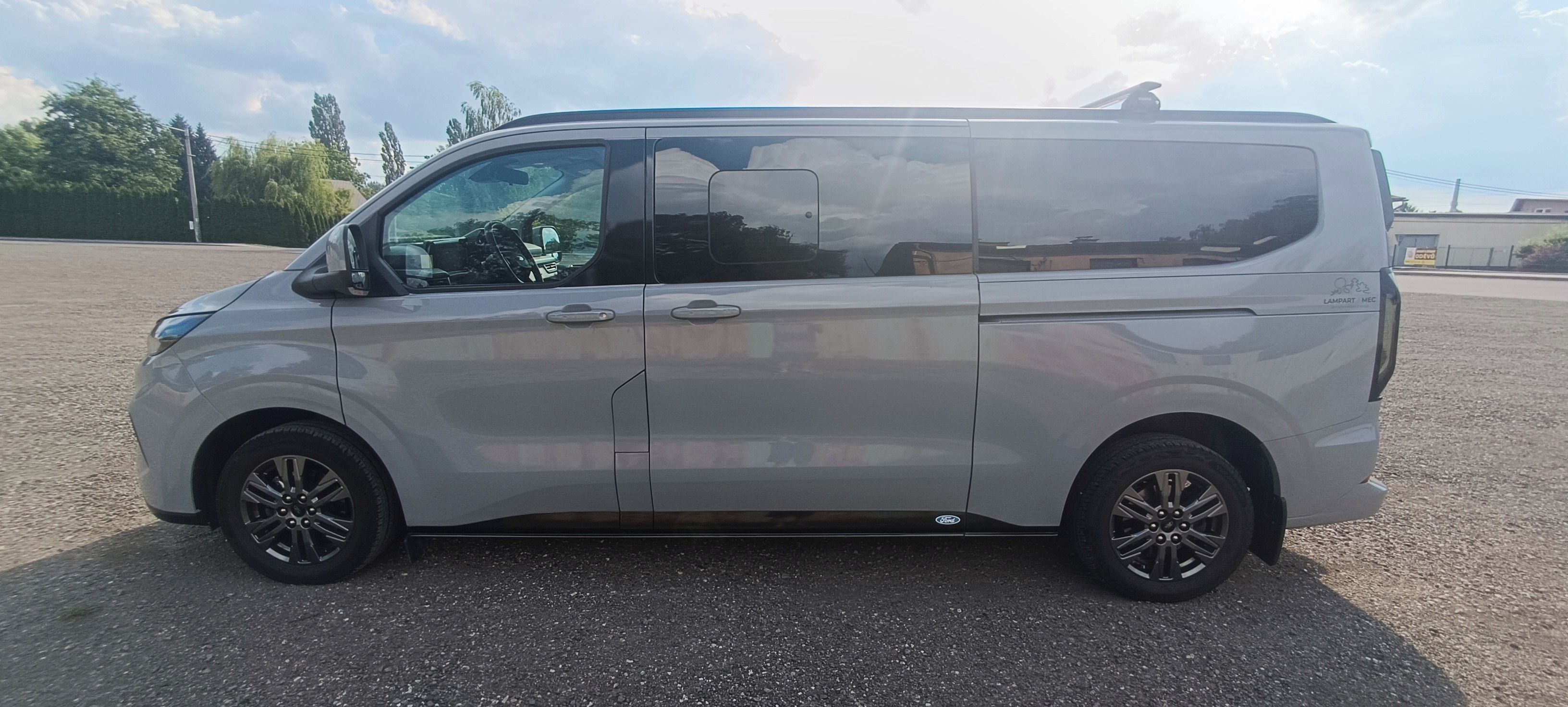 Ford Tourneo Custom, Ford Tourneo Custom 125 kW - fotka 2