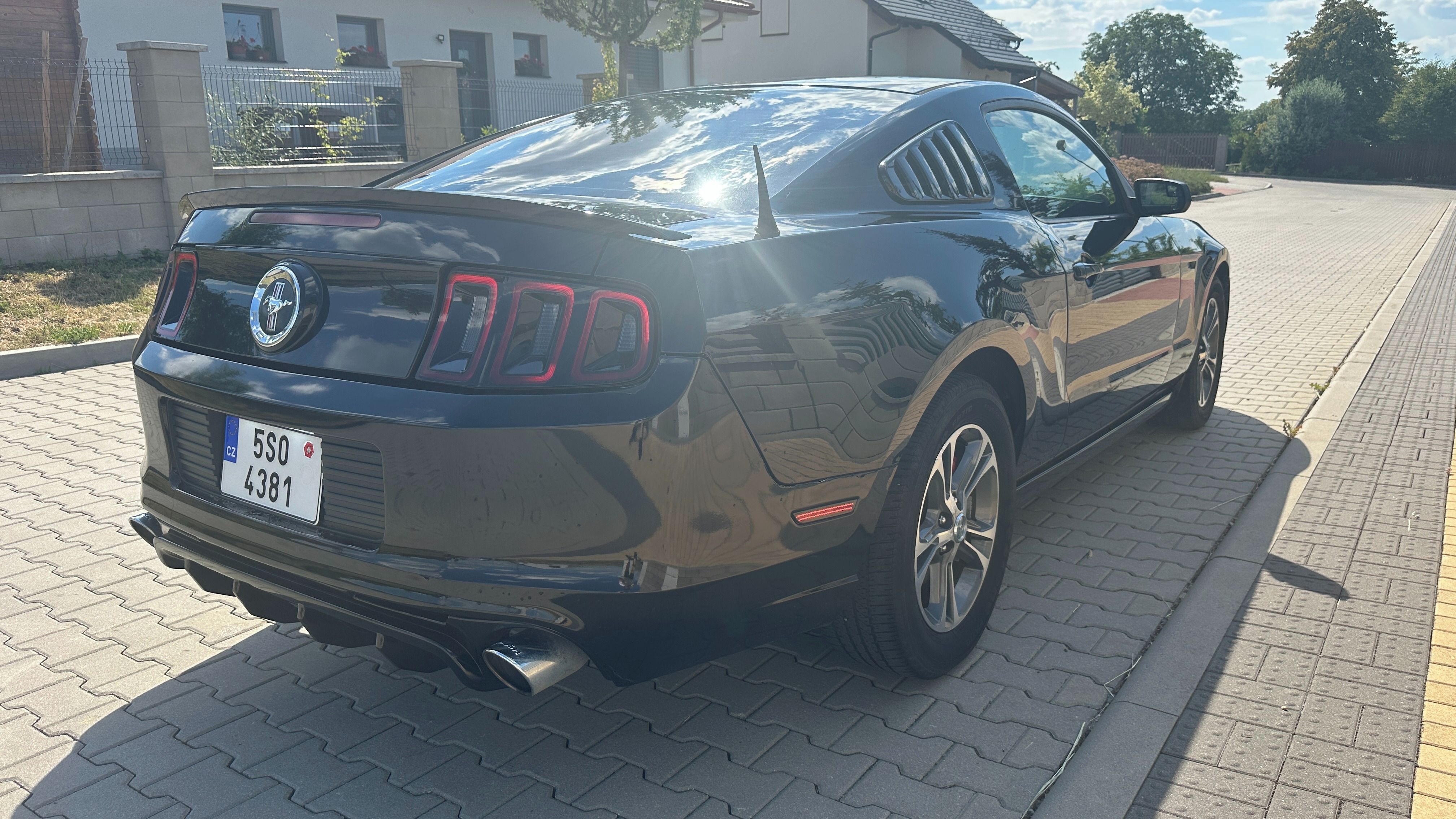 Ford Mustang, 3.7 Facelift ROUSH,BORBET,K&N - fotka 5