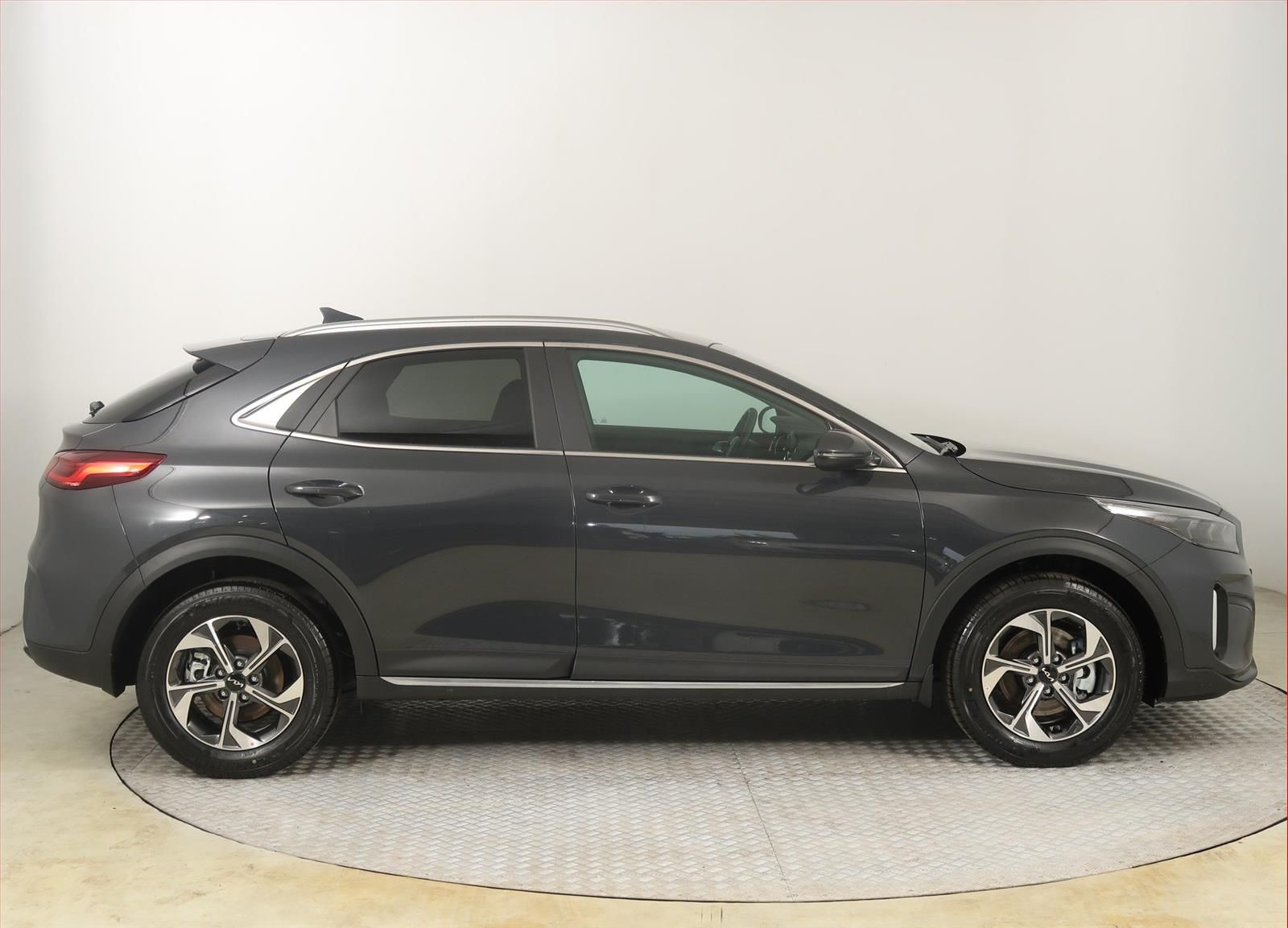 Kia XCee´d, 1.6 T-GDI, Exclusive - fotka 6