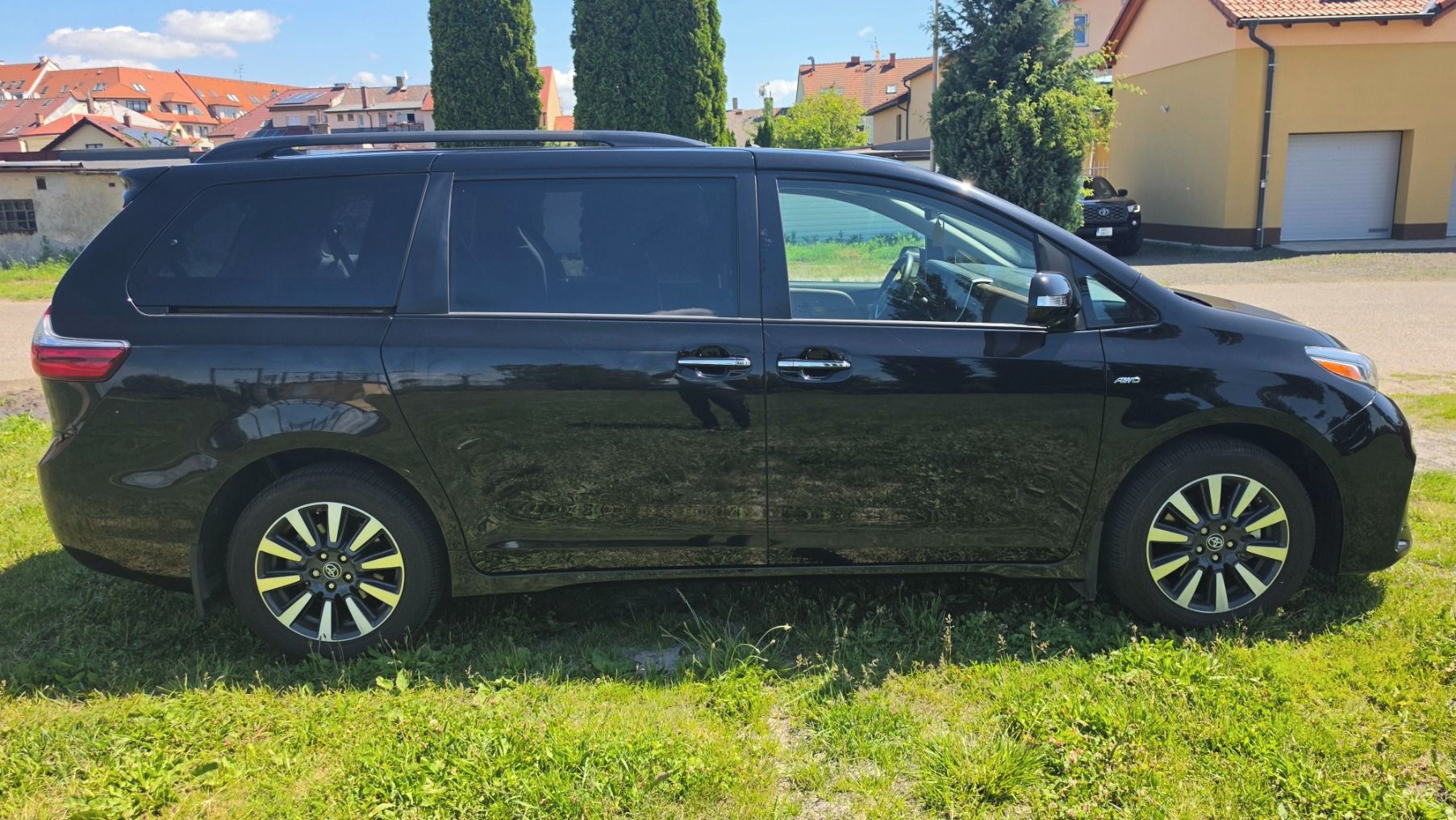 Toyota Sienna, 3,5 AWD Limited - fotka 4