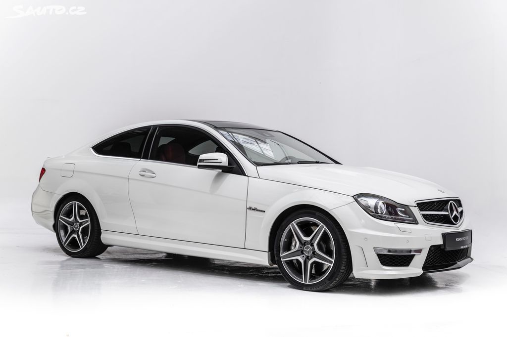 Mercedes-Benz Třídy C, 63AMG Coupe*krásný stav*Servis - fotka 2