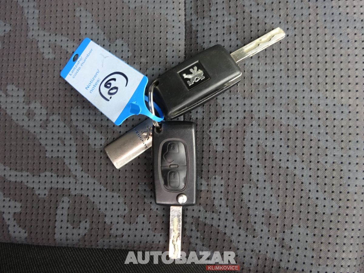 Peugeot 3008, 1,6 HDI, Č. 60 - fotka 2