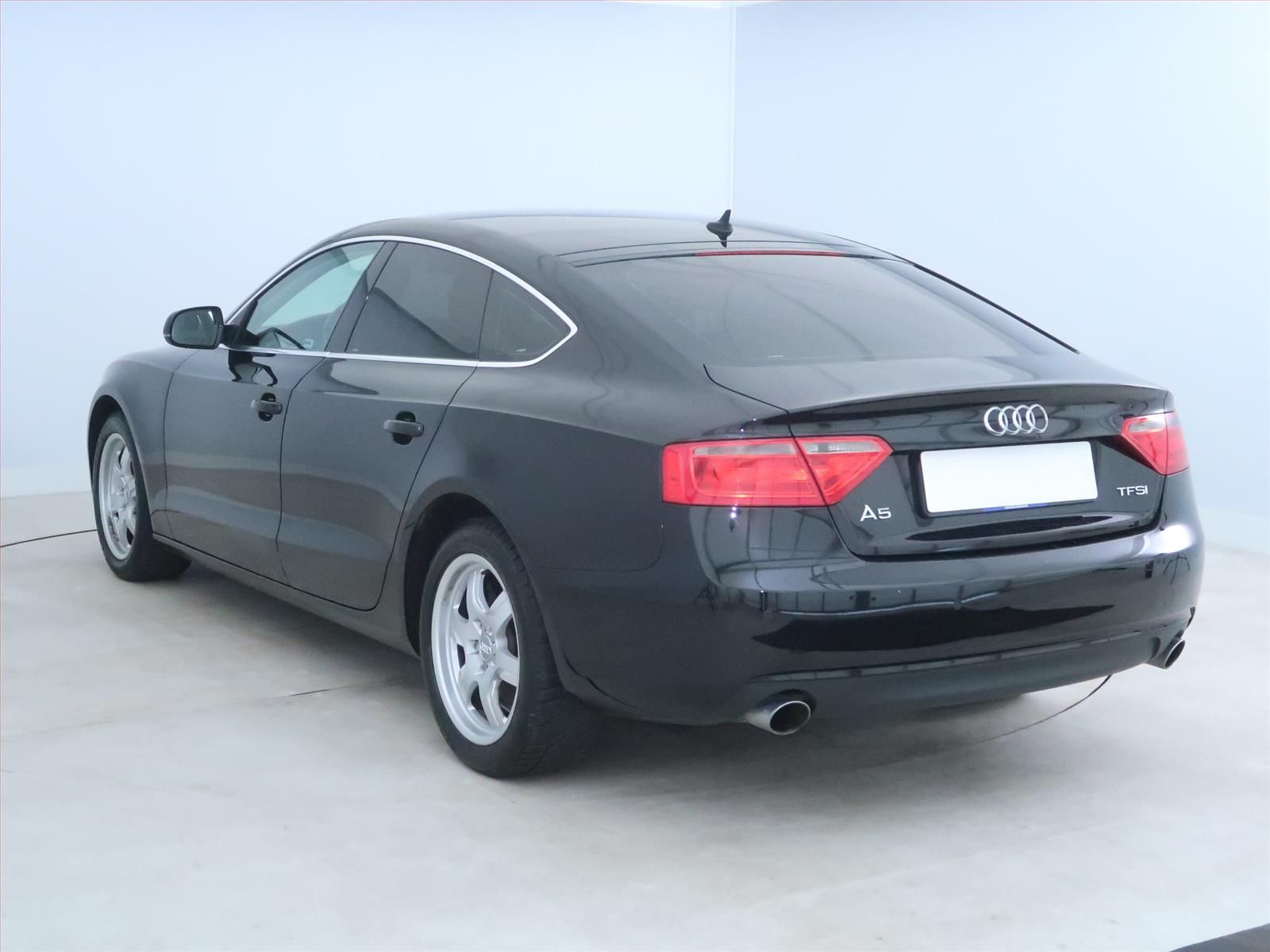 Audi A5, 1.8 TFSI - fotka 4
