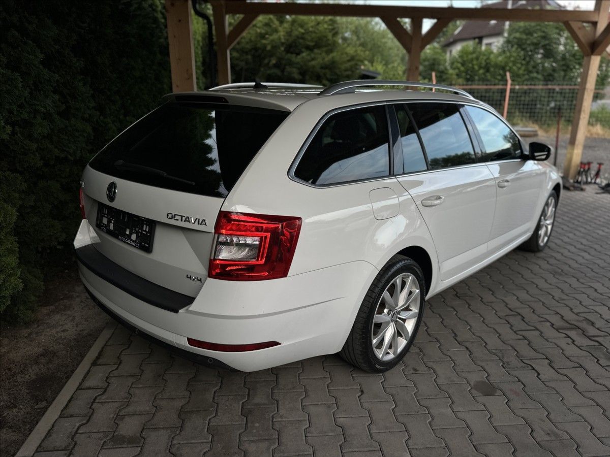 Škoda Octavia, 2,0 TDI 135kW DSG 4X4 PREMIUM - fotka 3