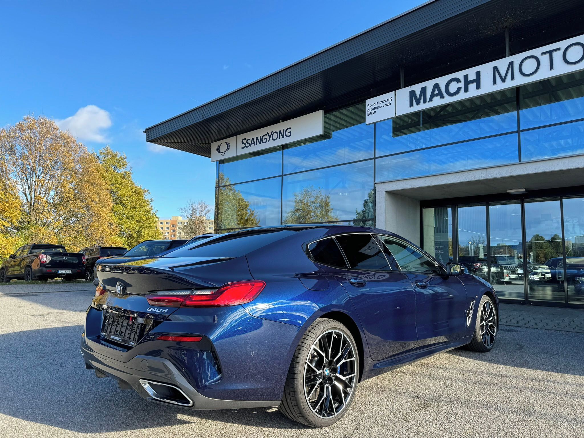 BMW Řada 8, 840d xDrive Gran Coupé B&W TOP - fotka 4