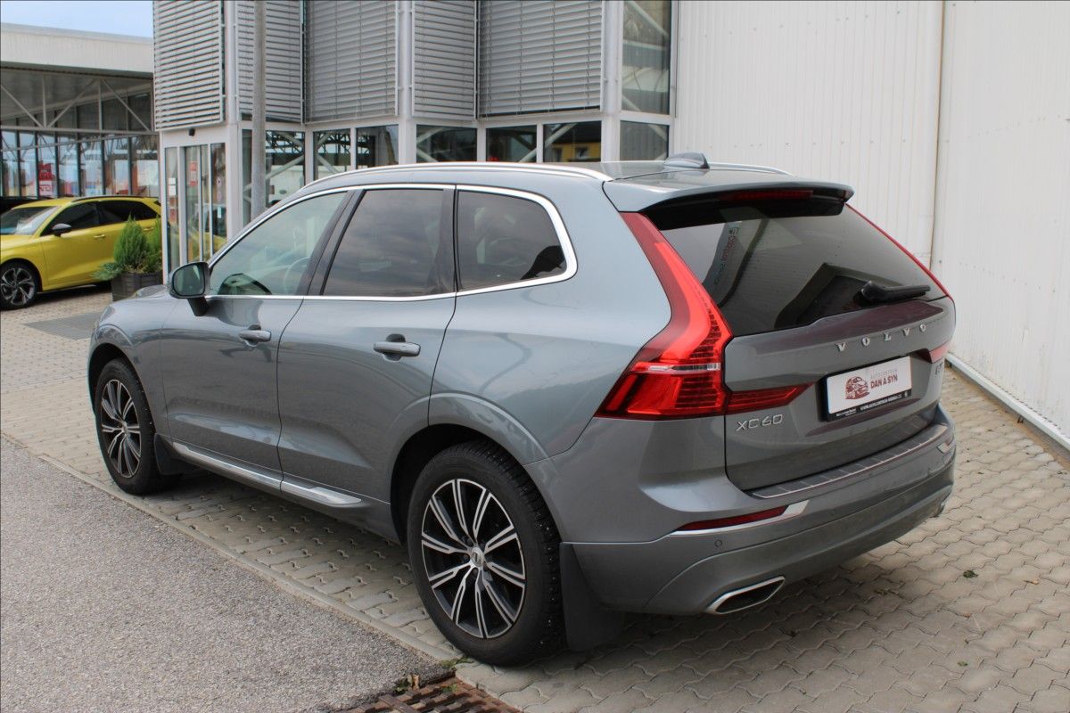 Volvo XC60, 2,0 D4 AWD CZ PŮVOD - fotka 4