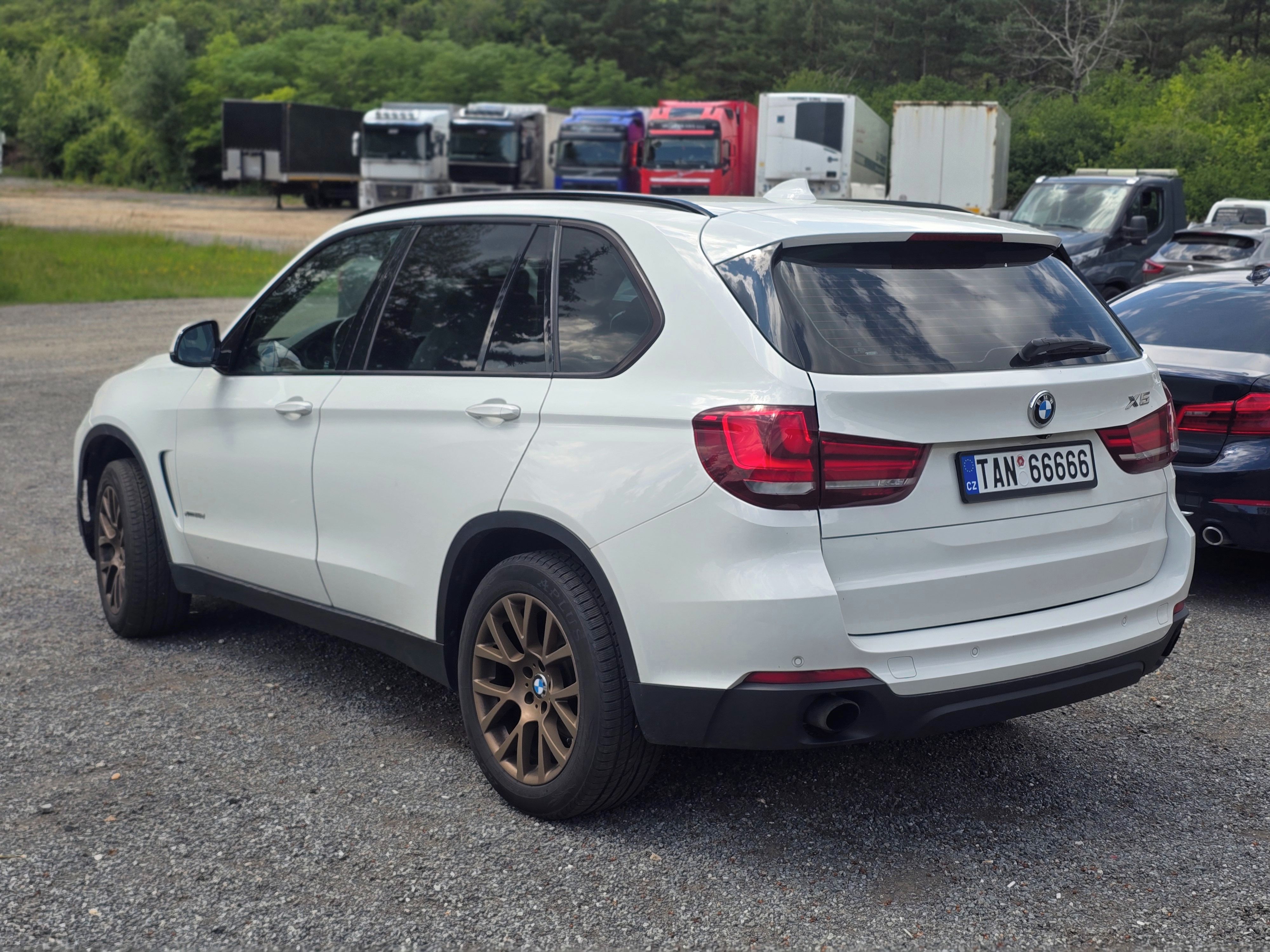 BMW X5 - fotka 2