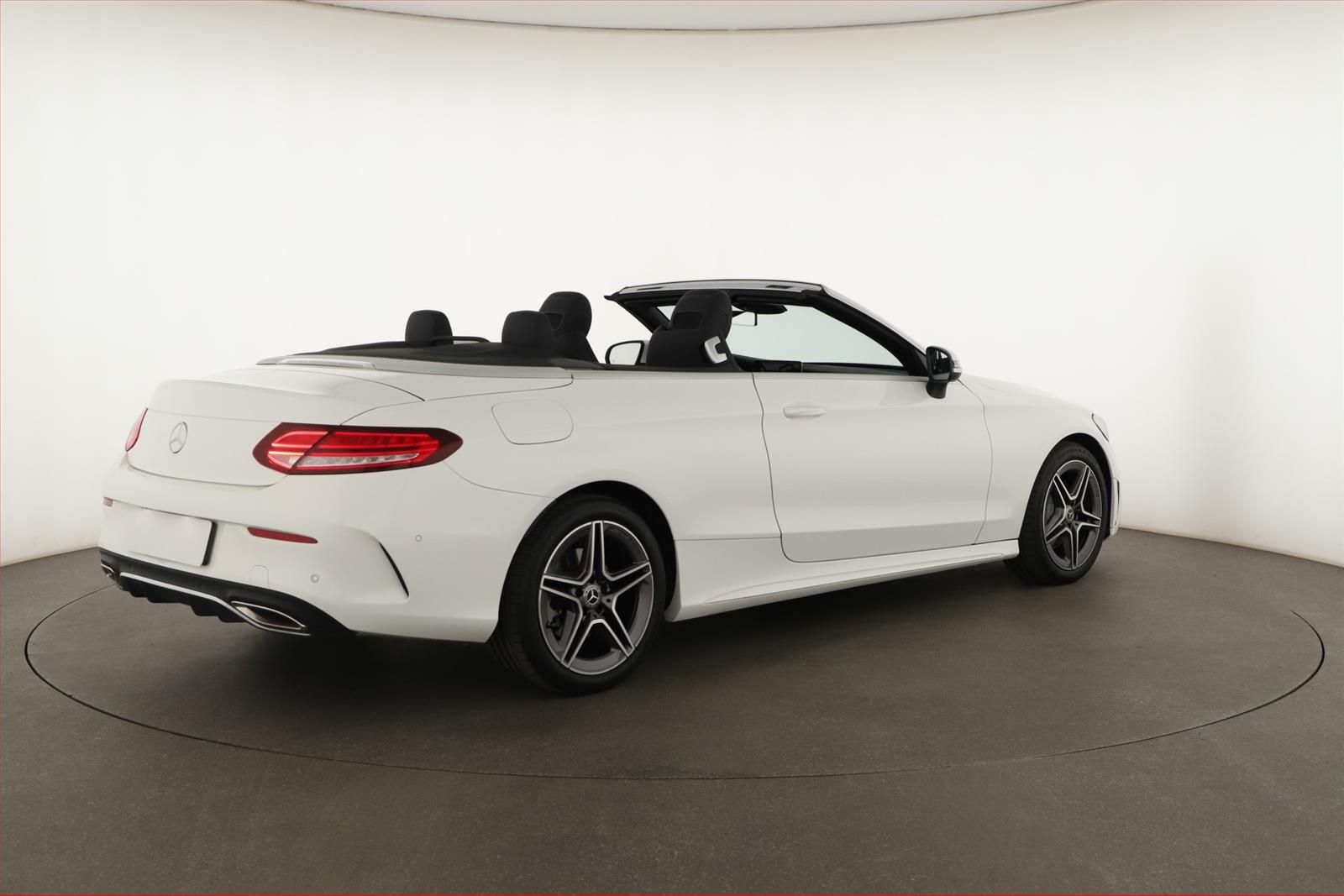 Mercedes-Benz Třídy C, 200 - fotka 5