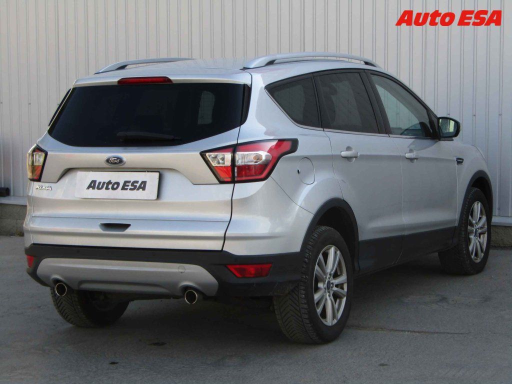 Ford Kuga, 1.5 EB,navi - fotka 4