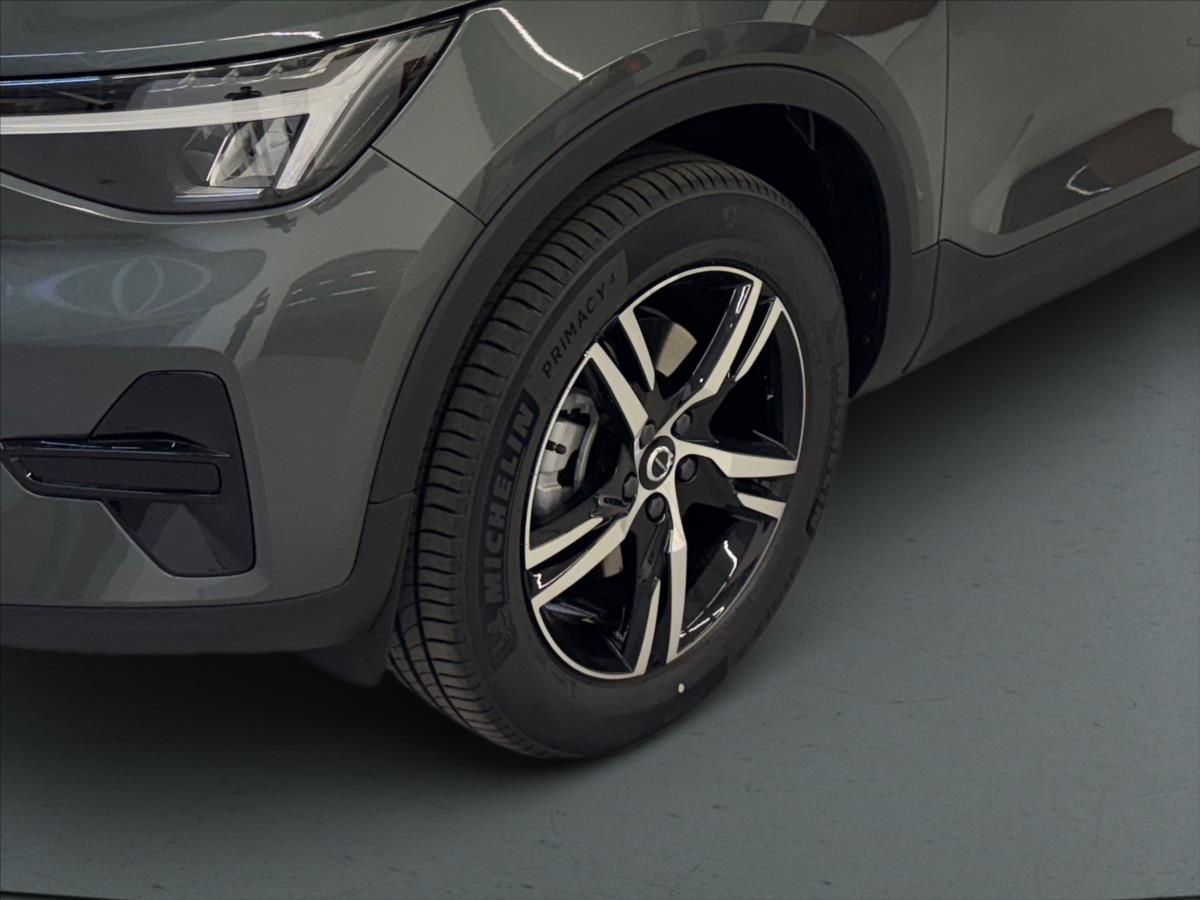 Volvo XC40, 2,0 B3 FWD Plus Dark 8367 - fotka 6