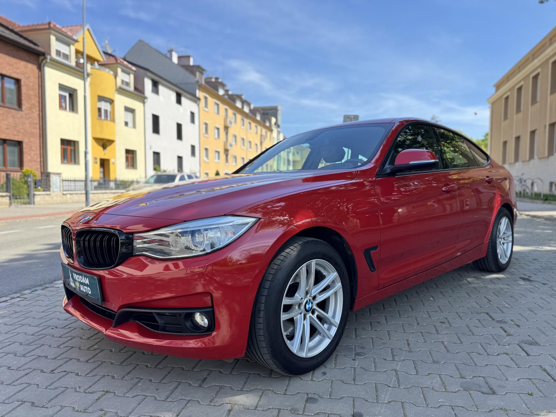 BMW Řada 3, 330D GT 190kW panorama | kůže - fotka 2