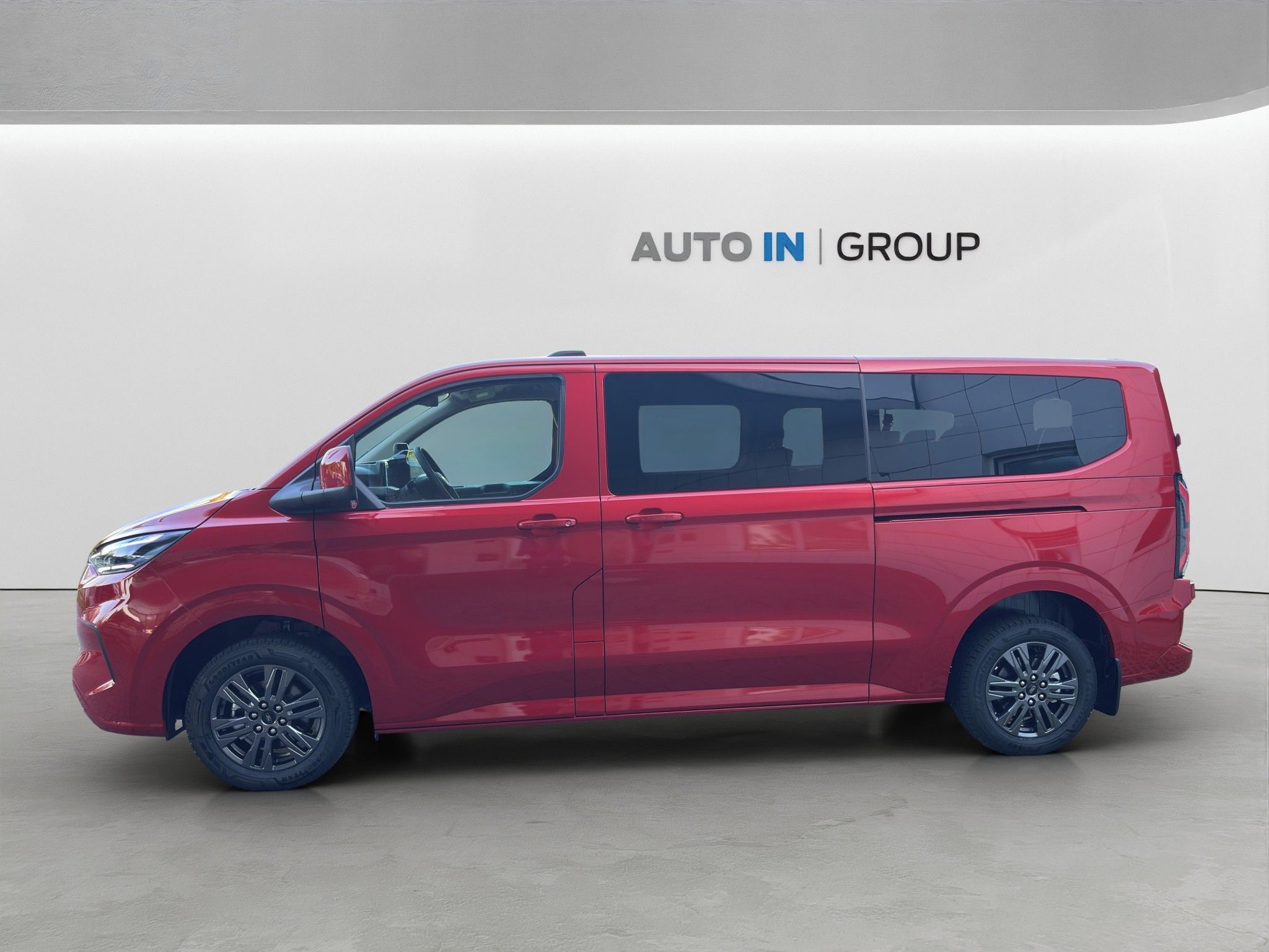 Ford Transit Custom, kombi 2.0 TDI L2 Limited 100kW - fotka 3
