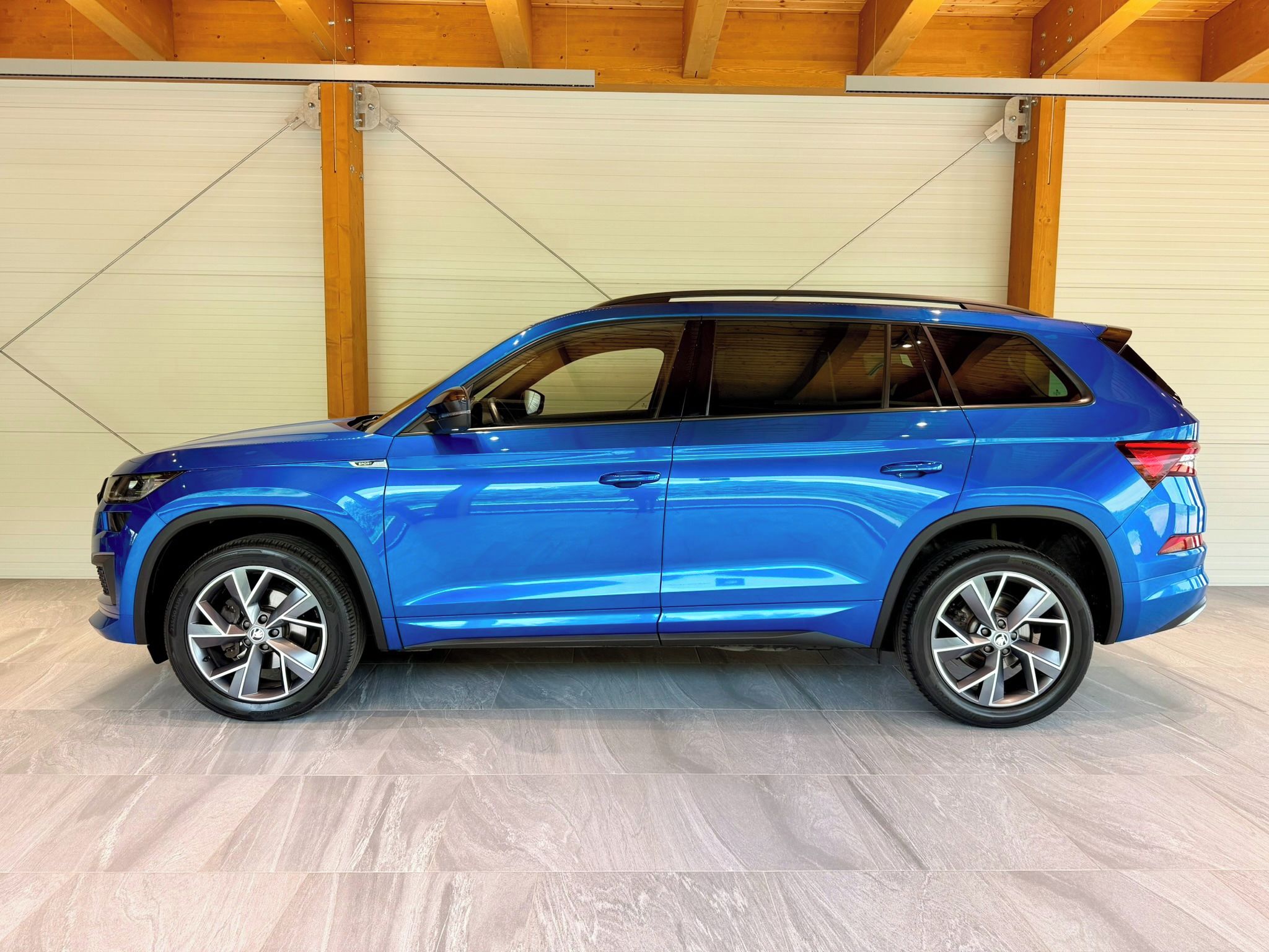 Škoda Kodiaq, 2.0 TDi DSG 4x4 Sportline - fotka 4
