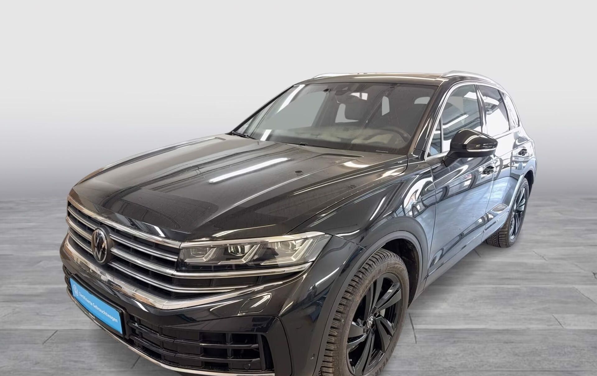 Volkswagen Touareg, eHybrid Elegance Pano Vzduch