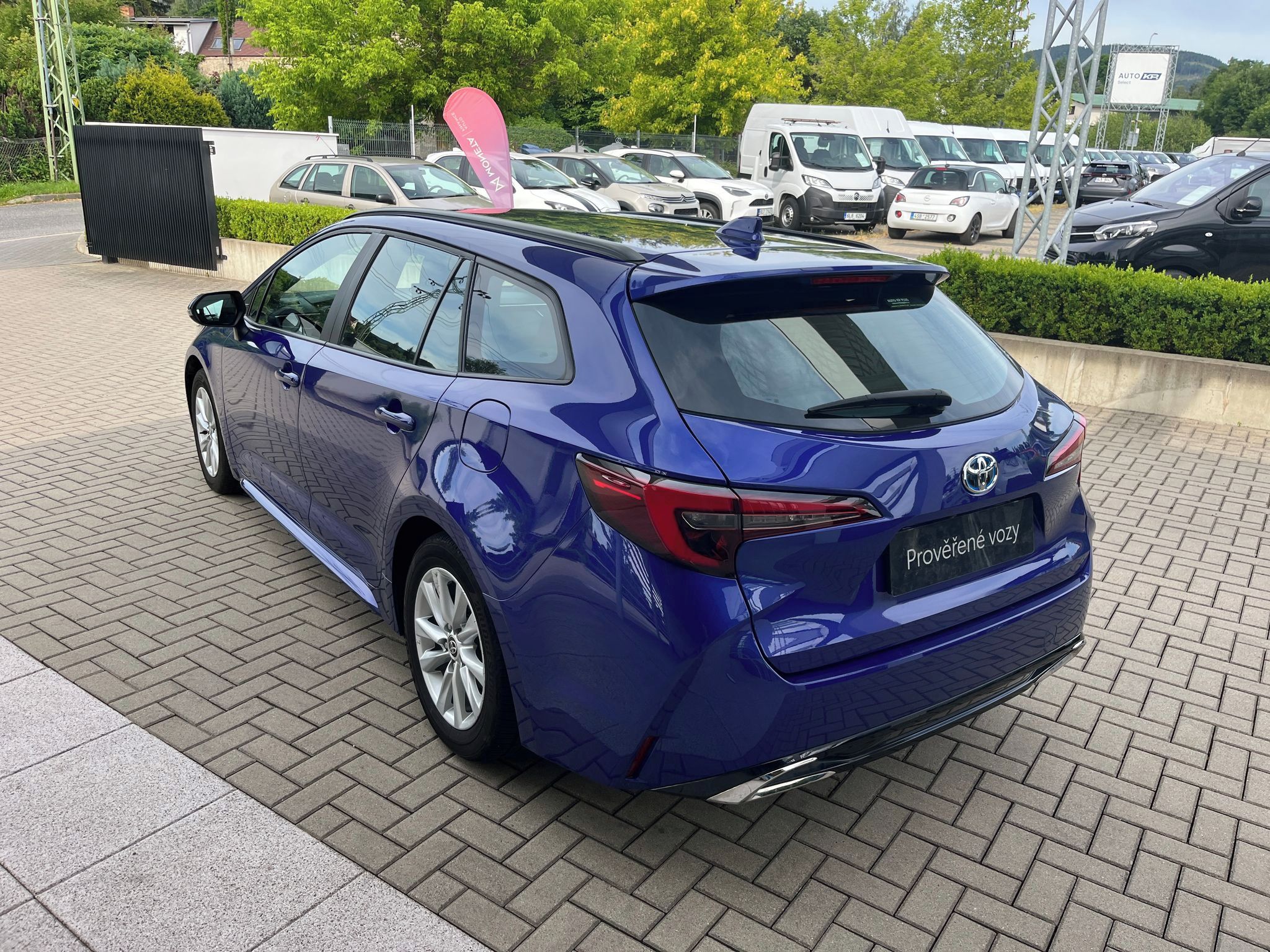 Toyota Corolla, 1,8 Hybrid e-CVT Comfort TS - fotka 4