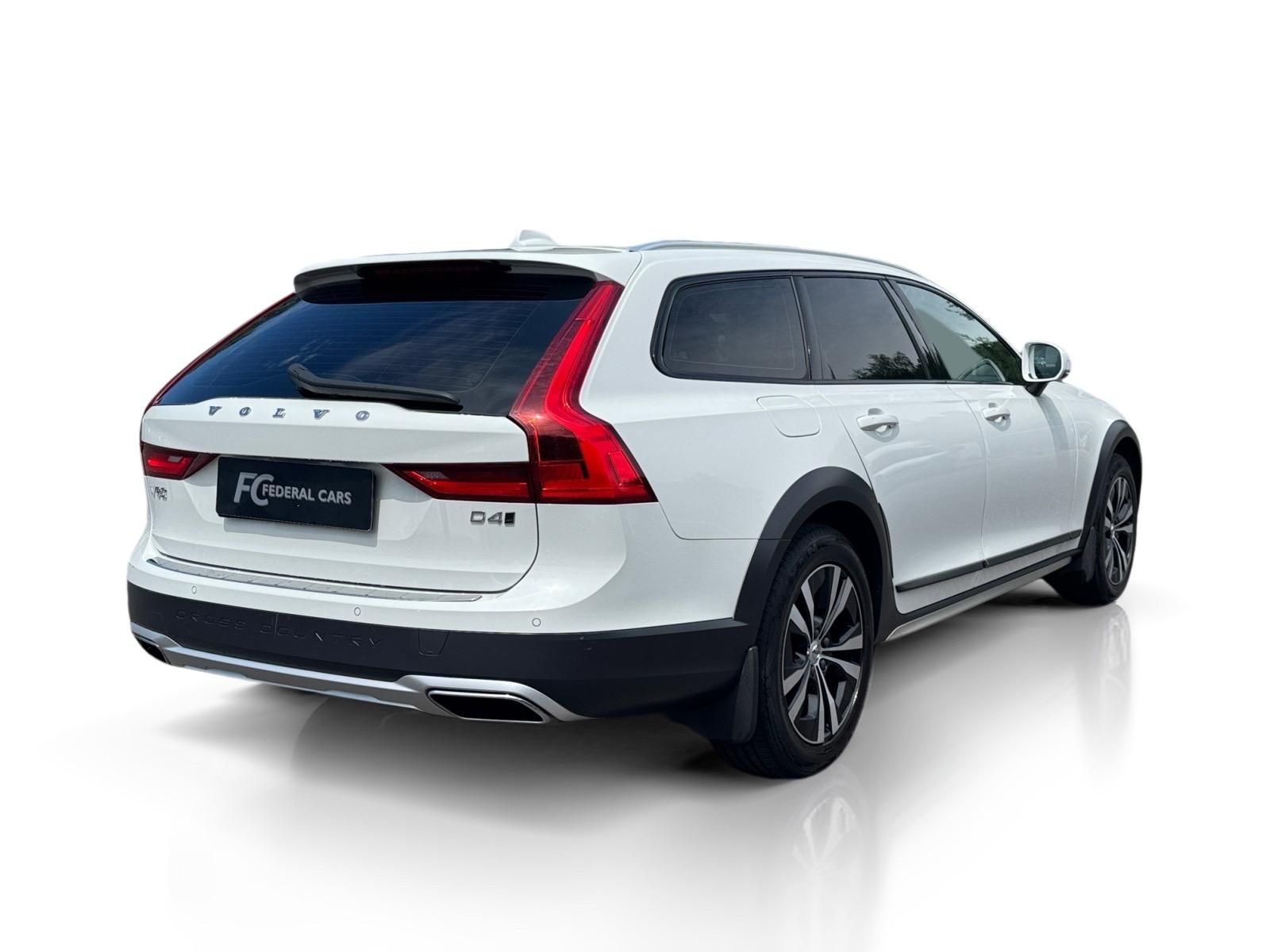 Volvo V90, CC D4 AWD // TZ // pneu // - fotka 5
