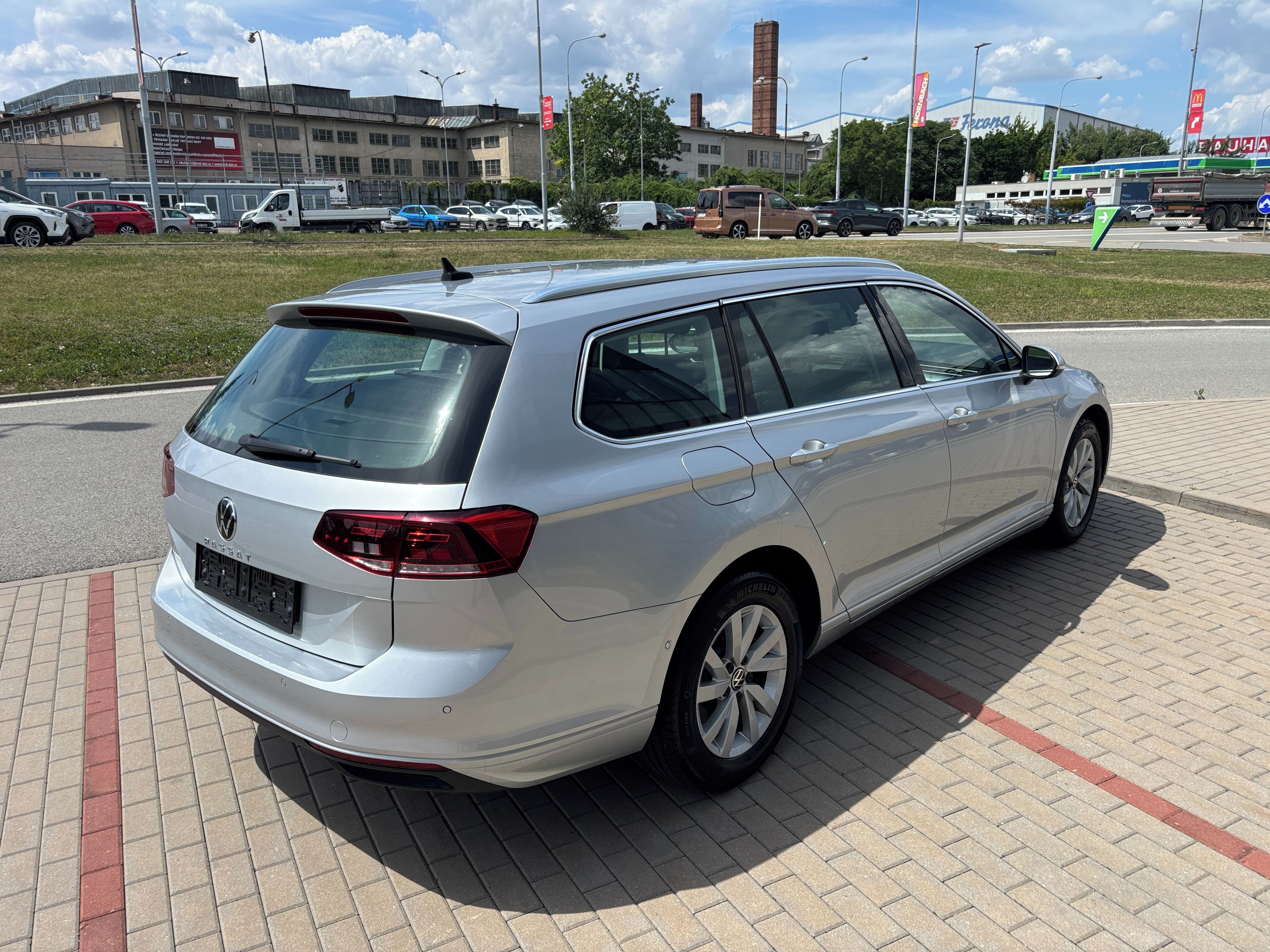 Volkswagen Passat, 1,5 TSi 110kW 1 Majitel DSG - fotka 5