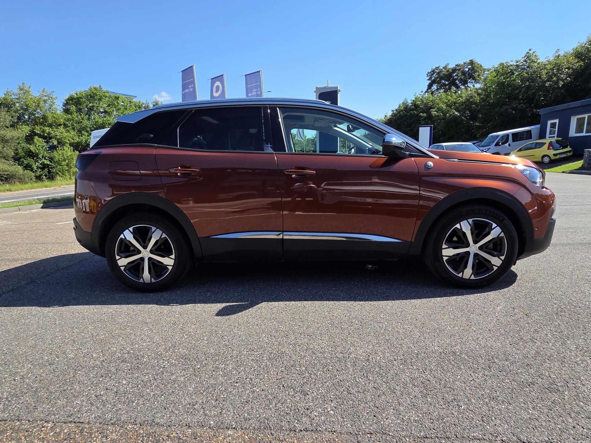 Peugeot 3008, 1.2 PT 130 ALLURE EAT6 - fotka 6