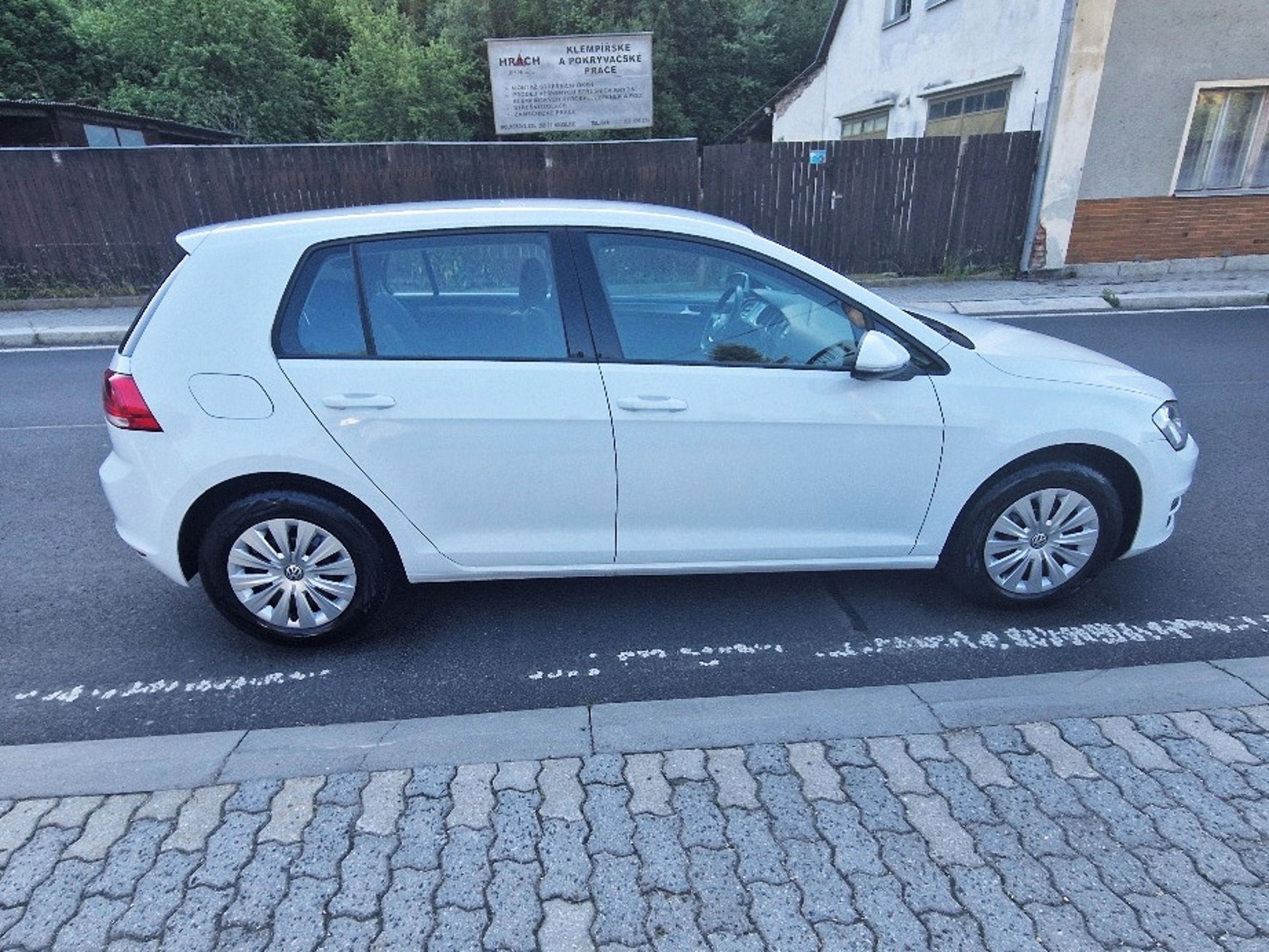 Volkswagen Golf, 1.2 TSi (63 kW), 83 tis. km - fotka 6