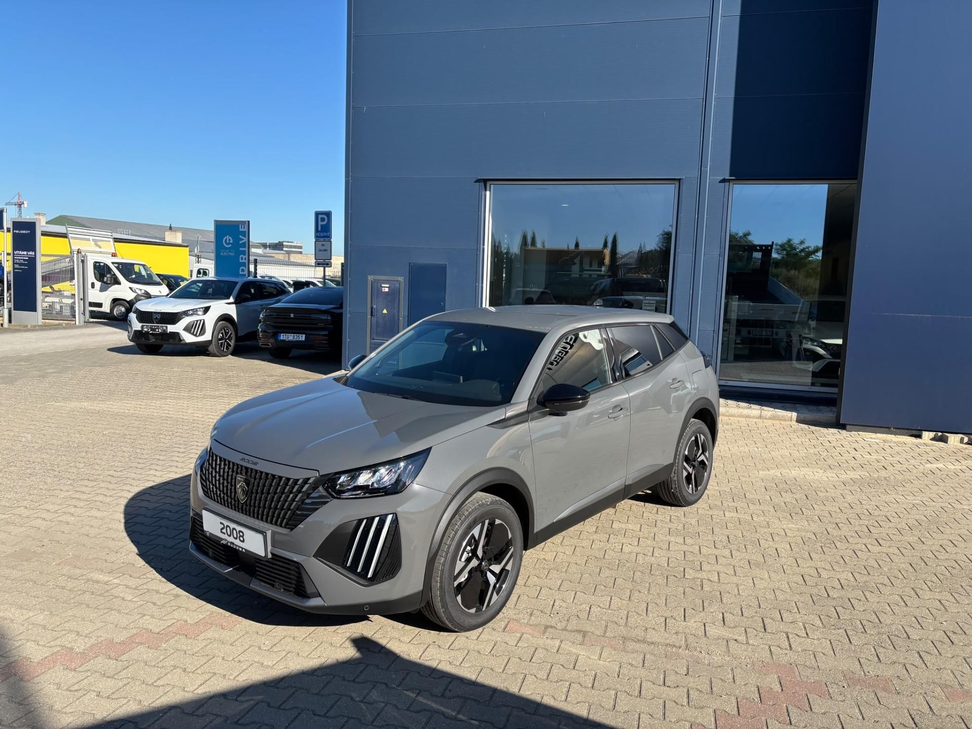 Peugeot 2008, ALLURE Turbo 100 MAN6 - fotka 3