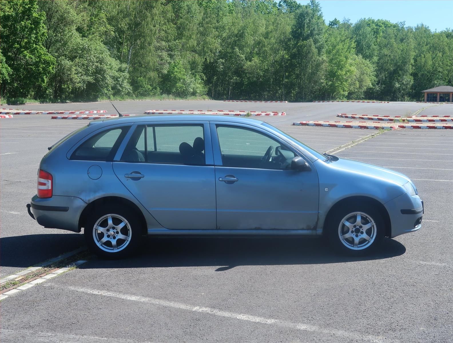 Škoda Fabia, 1.4 16V, Ambiente, Tažné - fotka 6