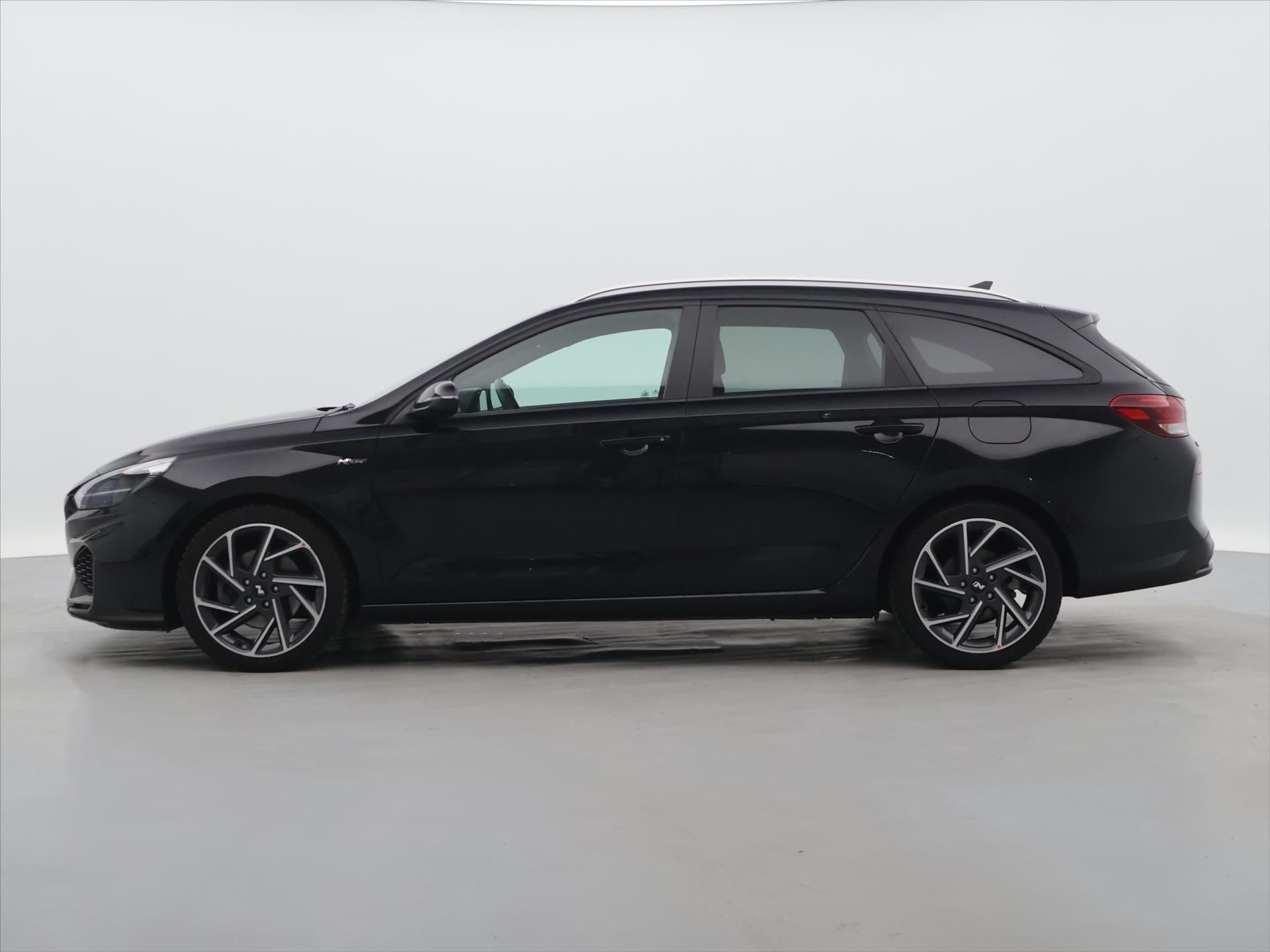 Hyundai i30, 1,5 T-GDI 117kW N-Line DPH CZ - fotka 4