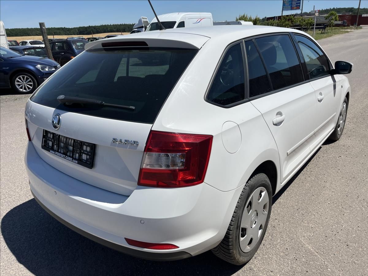 Škoda Rapid, 1,6 TDi 66KW KLIMA STK 6/28 - fotka 6