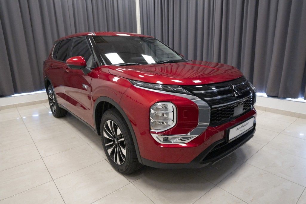 Mitsubishi Outlander, 2,4 PHEV INVITE 1728 KM 2x ALU - fotka 3