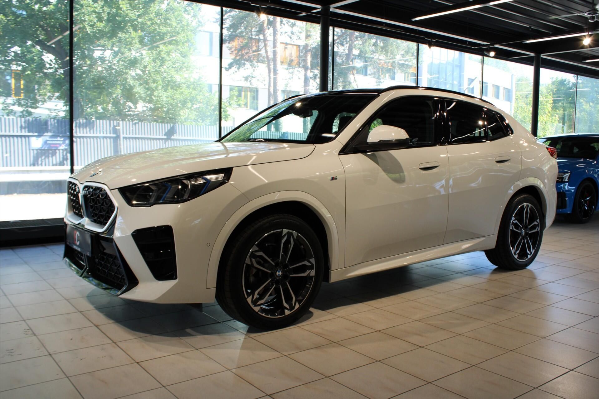 BMW X2, xDrive20d M Sport DAPlus/Pano/ - fotka 3