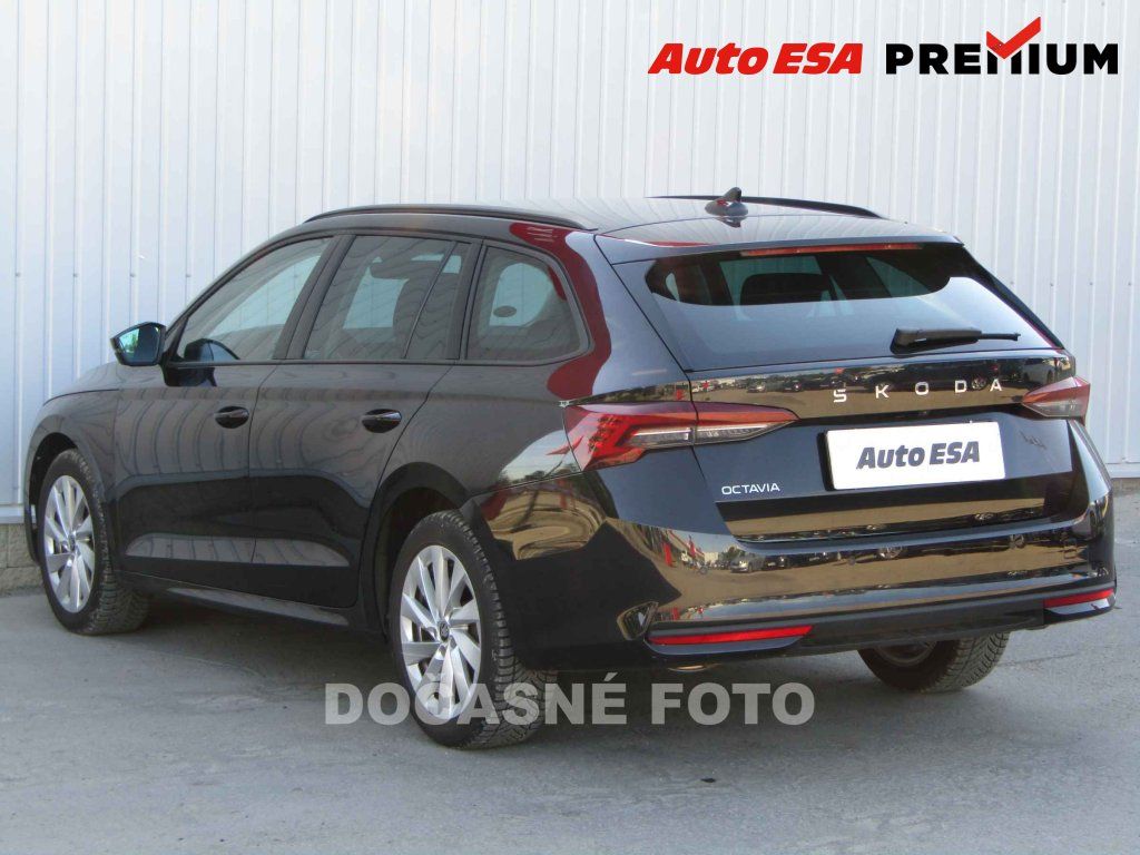 Škoda Octavia, 1.5 TSi m-HEV,ČR,Selection - fotka 6