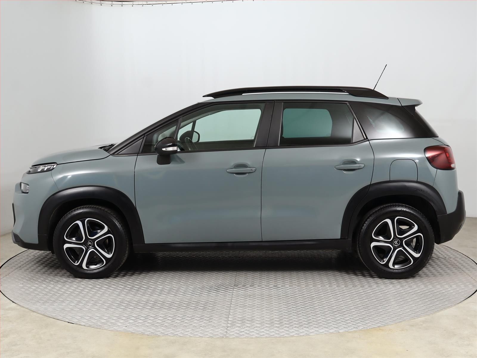 Citroën C3 Aircross, 1.2 PureTech, Feel, ČR,1.maj - fotka 3