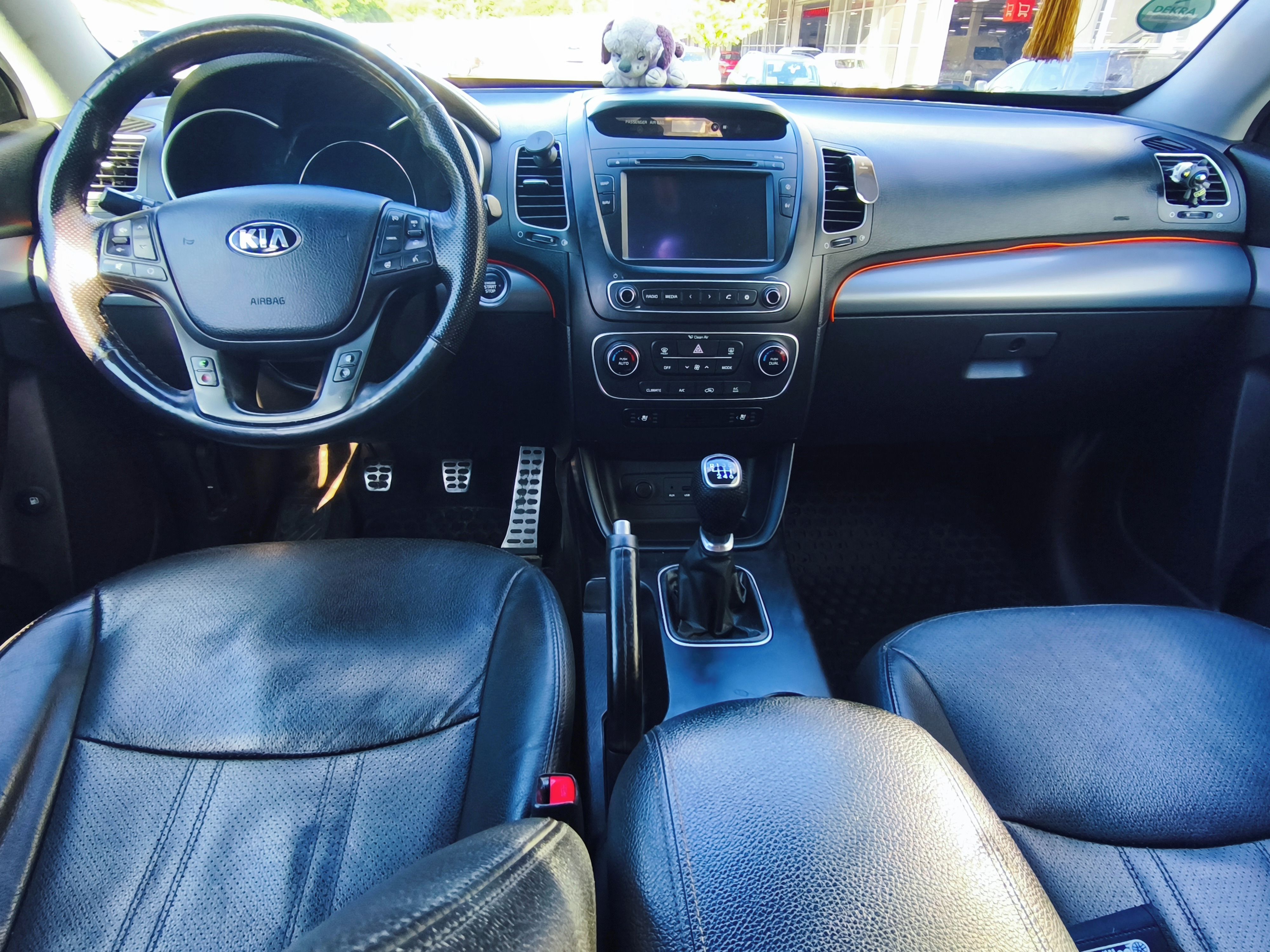 Kia Sorento, Kia Sorento 2.2 CRDI  7mis - fotka 4
