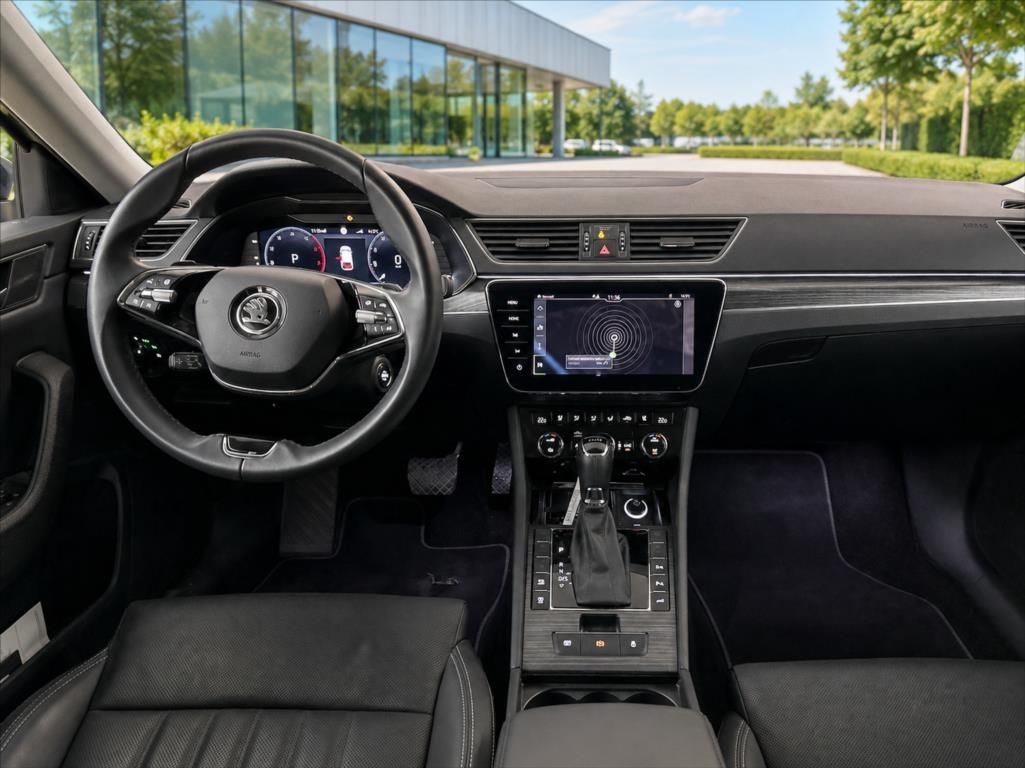 Škoda Superb, 2,0 TDI DSG Premium Edition - fotka 5