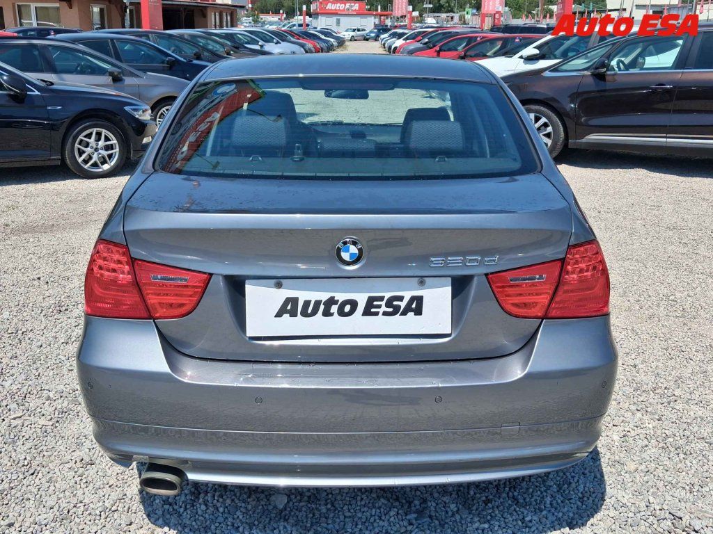 BMW Řada 3, 320d - fotka 5