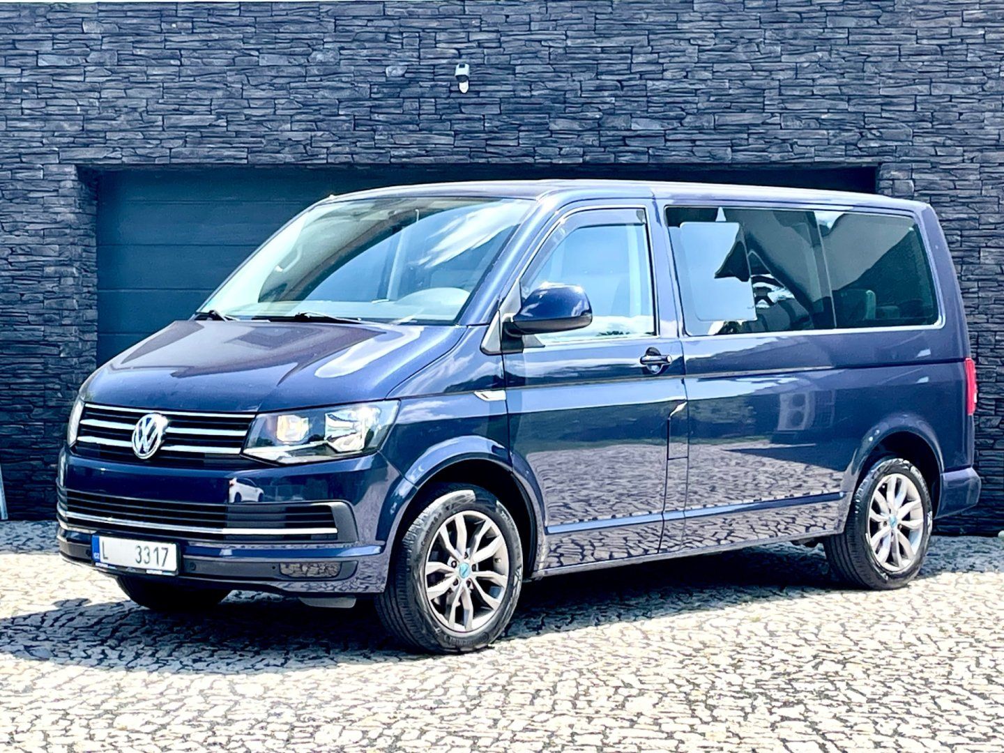 Volkswagen Multivan, 2.0 TDI - fotka 2