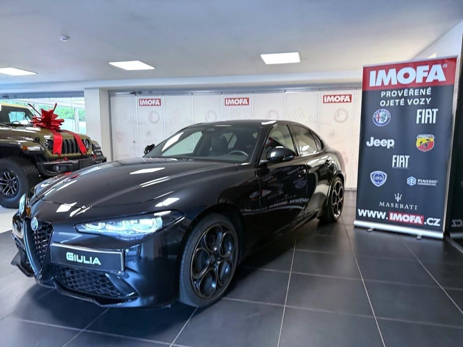 Alfa Romeo Giulia, 2.2 JTD 210k AT8 ZF Q4 4x4 - fotka 3