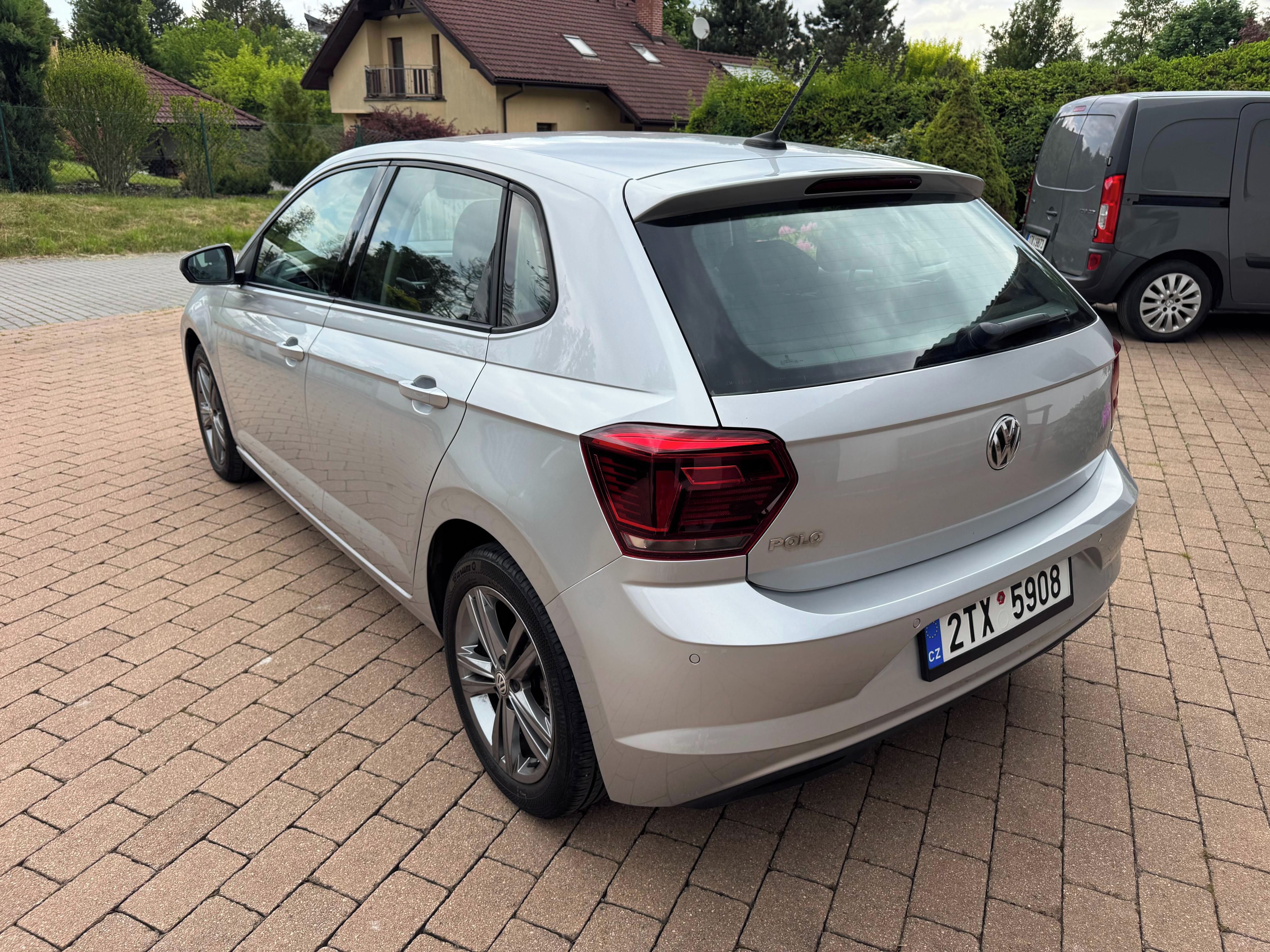Volkswagen Polo, 1.0TSI, HIGHLINE, ALU - fotka 5