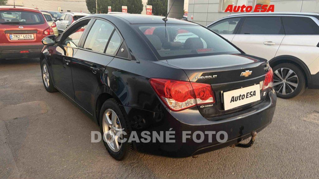 Chevrolet Cruze, 1.6i,ČR - fotka 2